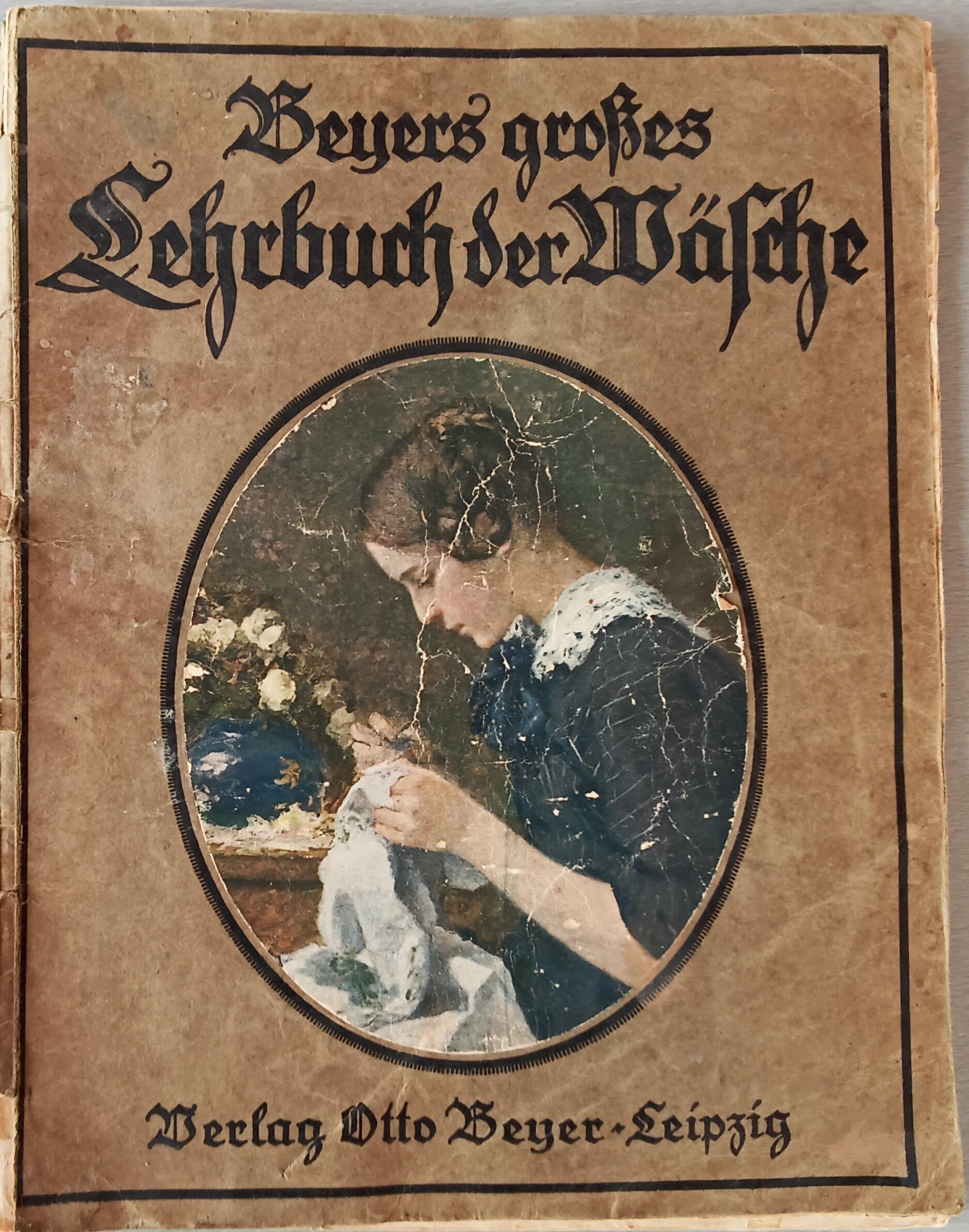 Beyers großes Lehrbuch der Wäsche (Heimatmuseum Aichstetten CC BY-NC-SA)