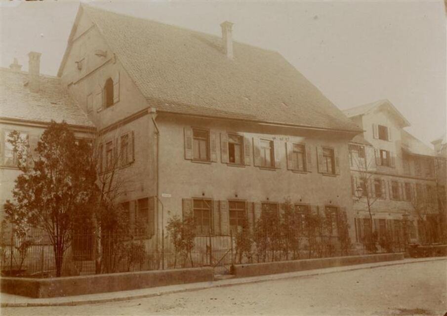Schwäbisch Gmünd: Die Silberbijouteriefabrik der Gebrüder Kraus im Judenhof (seit 1936: Imhofstraße) (Museum und Galerie im Prediger CC BY-NC-SA)