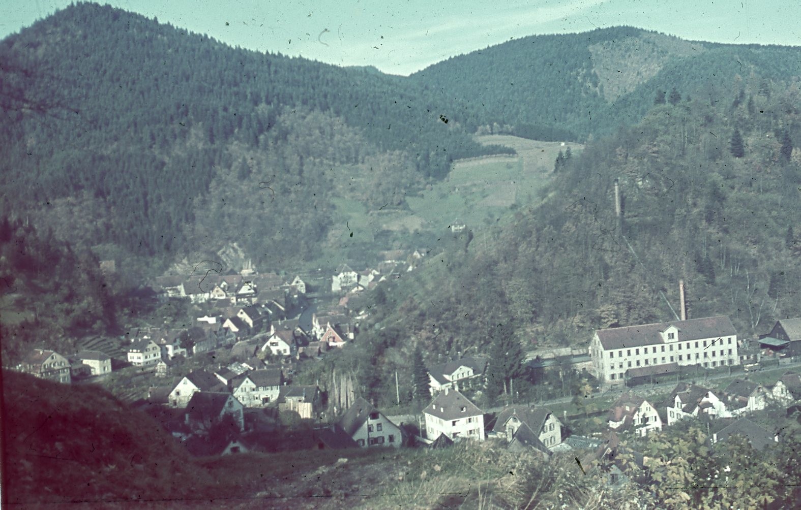 Stadtansicht von Süden mit der alten Schlossmühle (Stadt Schiltach CC BY-NC-ND)
