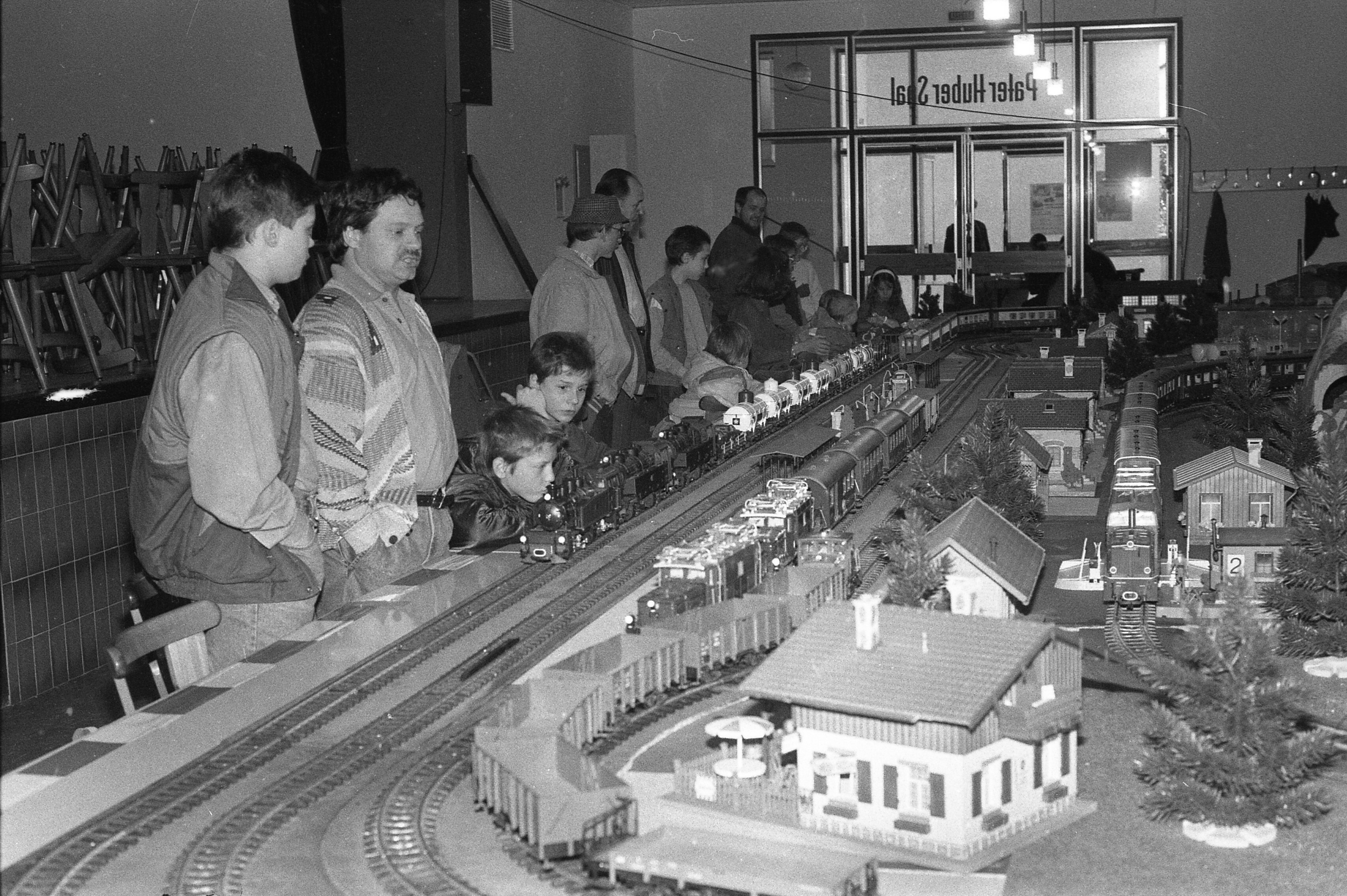 Modellbahnausstellung im Pater-Huber-Saal (Stadtarchiv Schiltach CC BY-NC-ND)