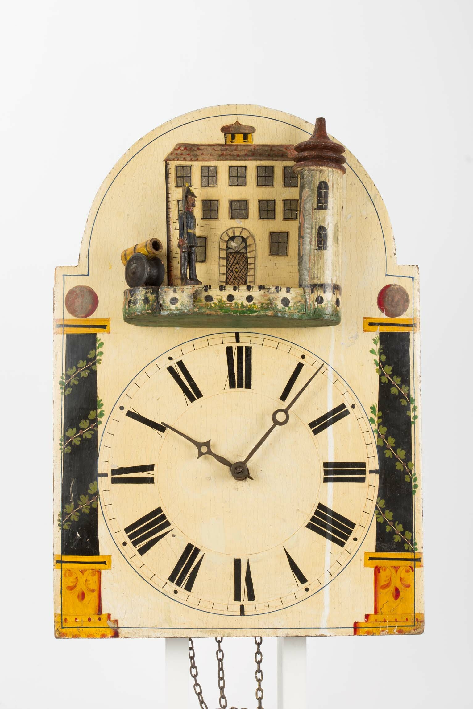 Lackschilduhr mit Schildwache, Schwarzwald, um 1860 (Deutsches Uhrenmuseum CC BY-SA)