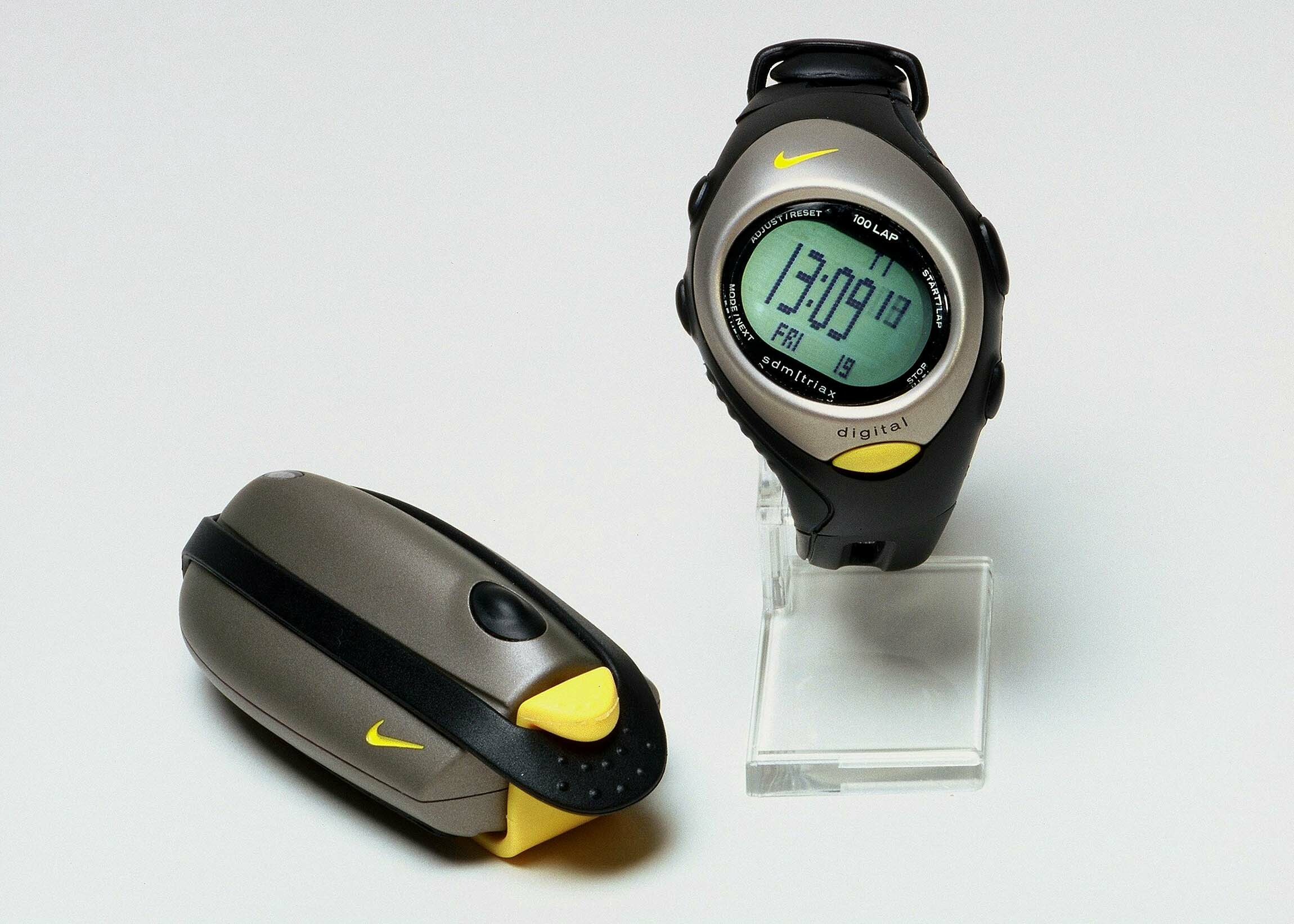 Armbanduhr, Nike, USA und Hongkong, 2000 (Deutsches Uhrenmuseum CC BY-SA)