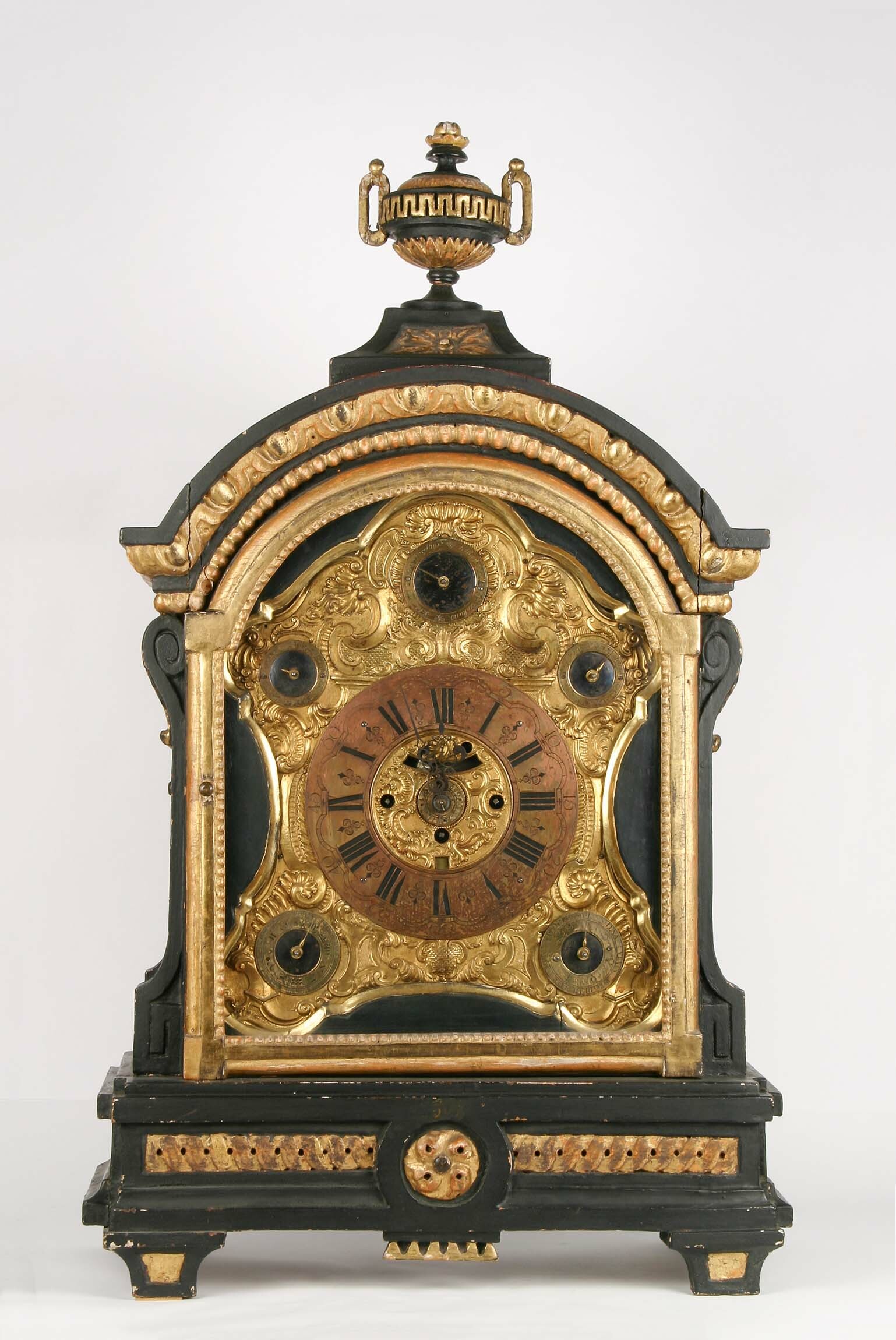 Stutzuhr, Lorentz Commlosi, Stift Kempten, um 1760 (Deutsches Uhrenmuseum CC BY-SA)