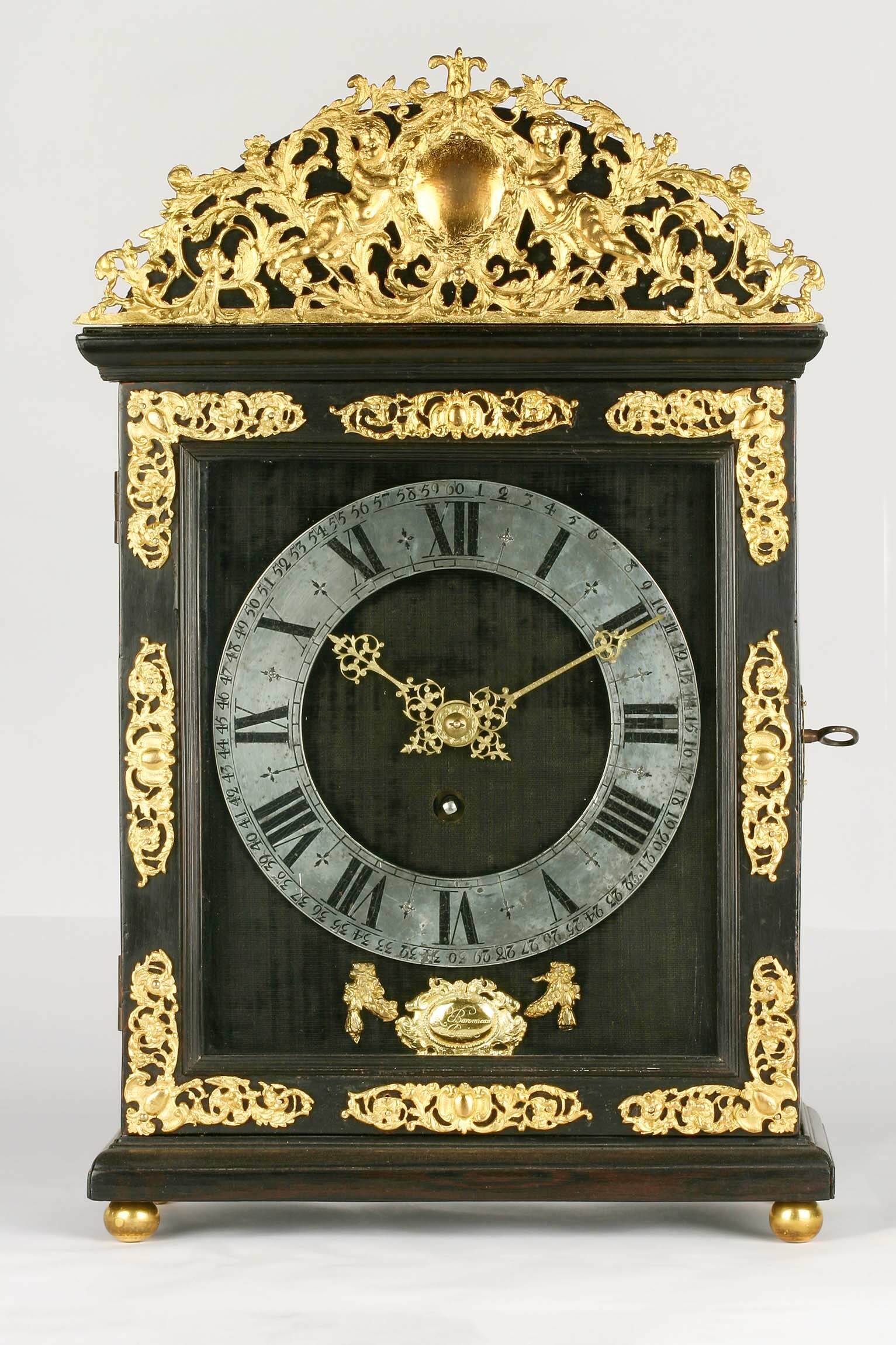 Tischuhr, L. Baronneau, Paris, um 1680 (Deutsches Uhrenmuseum CC BY-SA)