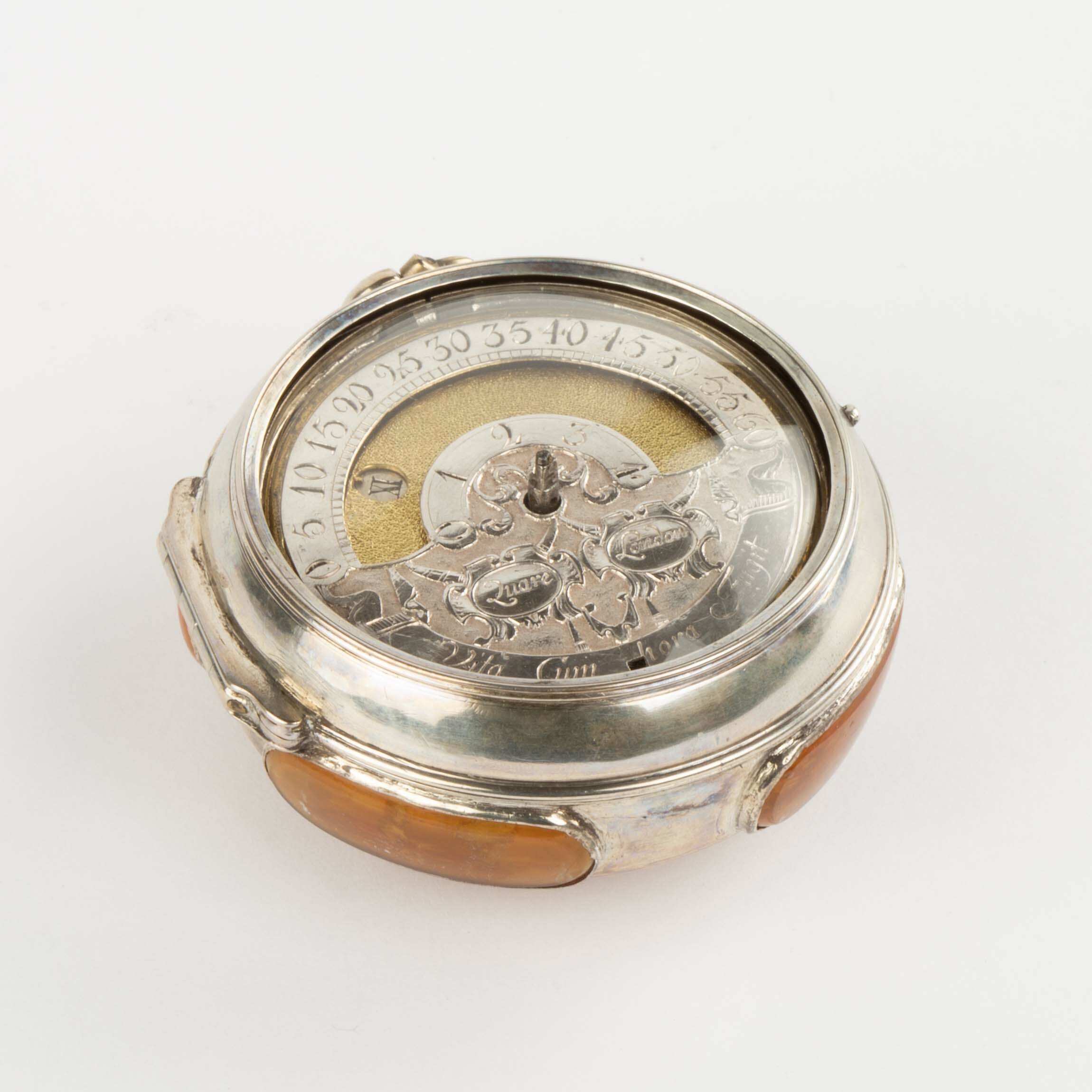 Taschenuhr mit Übergehäuse, Quare, London, um 1700 (Deutsches Uhrenmuseum CC BY-SA)