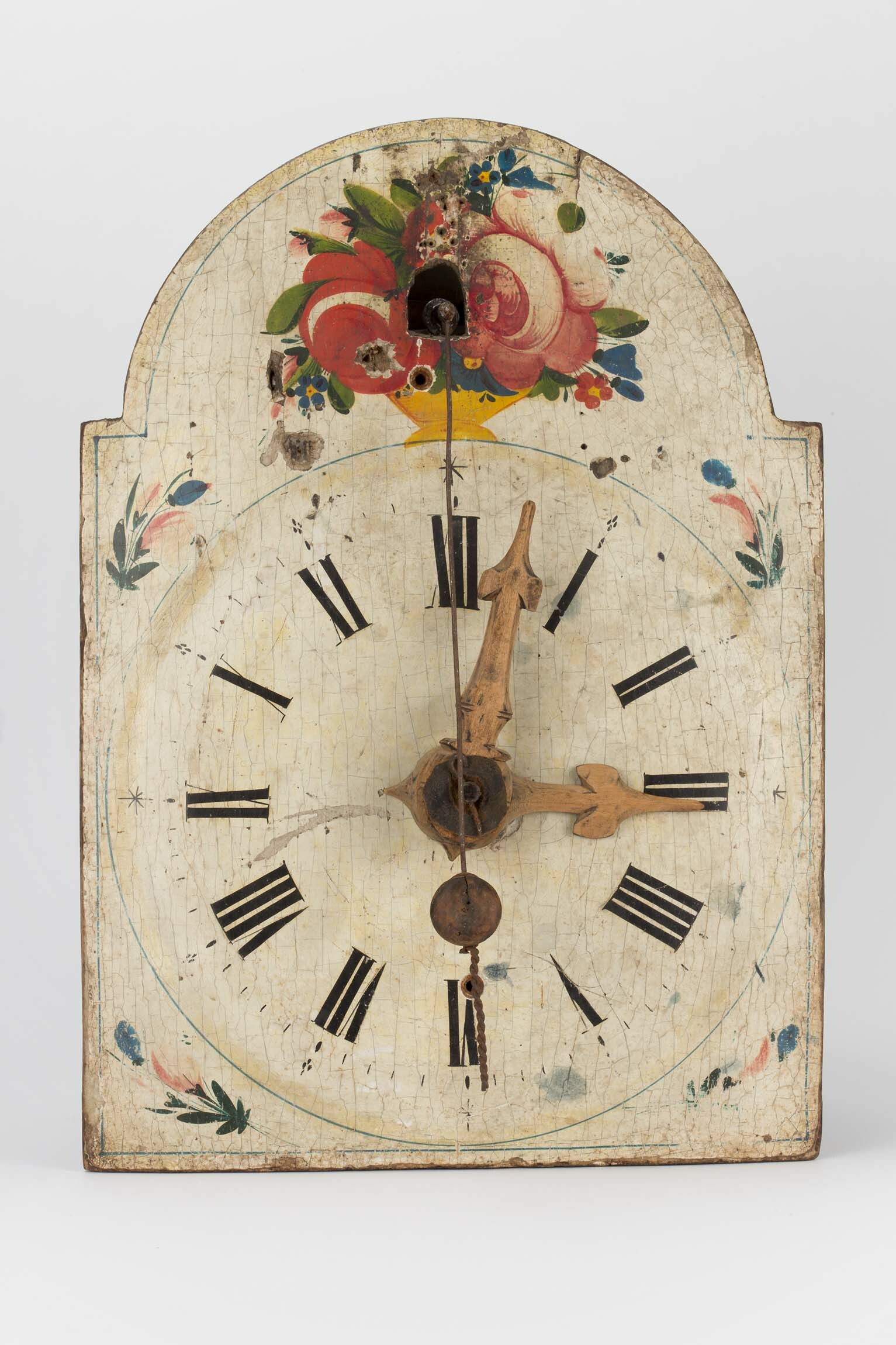 Lackschilduhr mit Holzräderwerk, Joseph Dilger, Glottertal 1817 (Deutsches Uhrenmuseum CC BY-SA)
