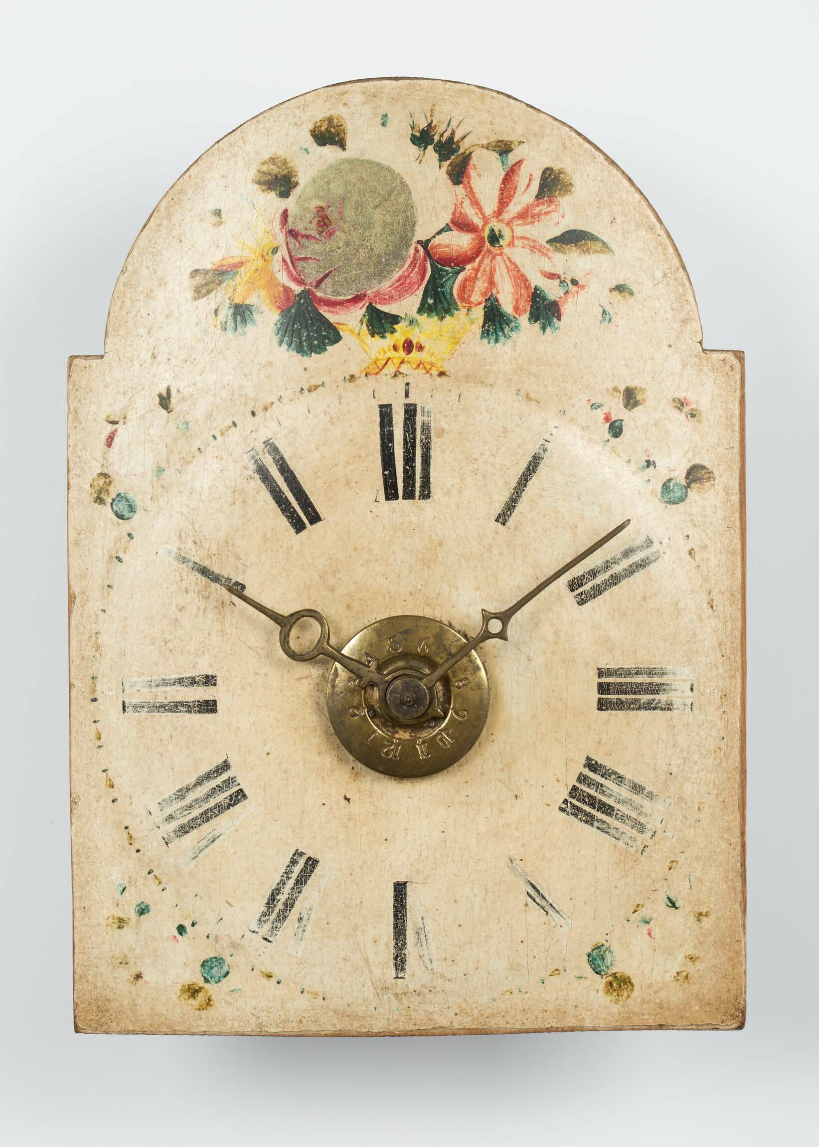 Lackschilduhr mit Wecker, Schwarzwald. um 1850 (Deutsches Uhrenmuseum CC BY-SA)