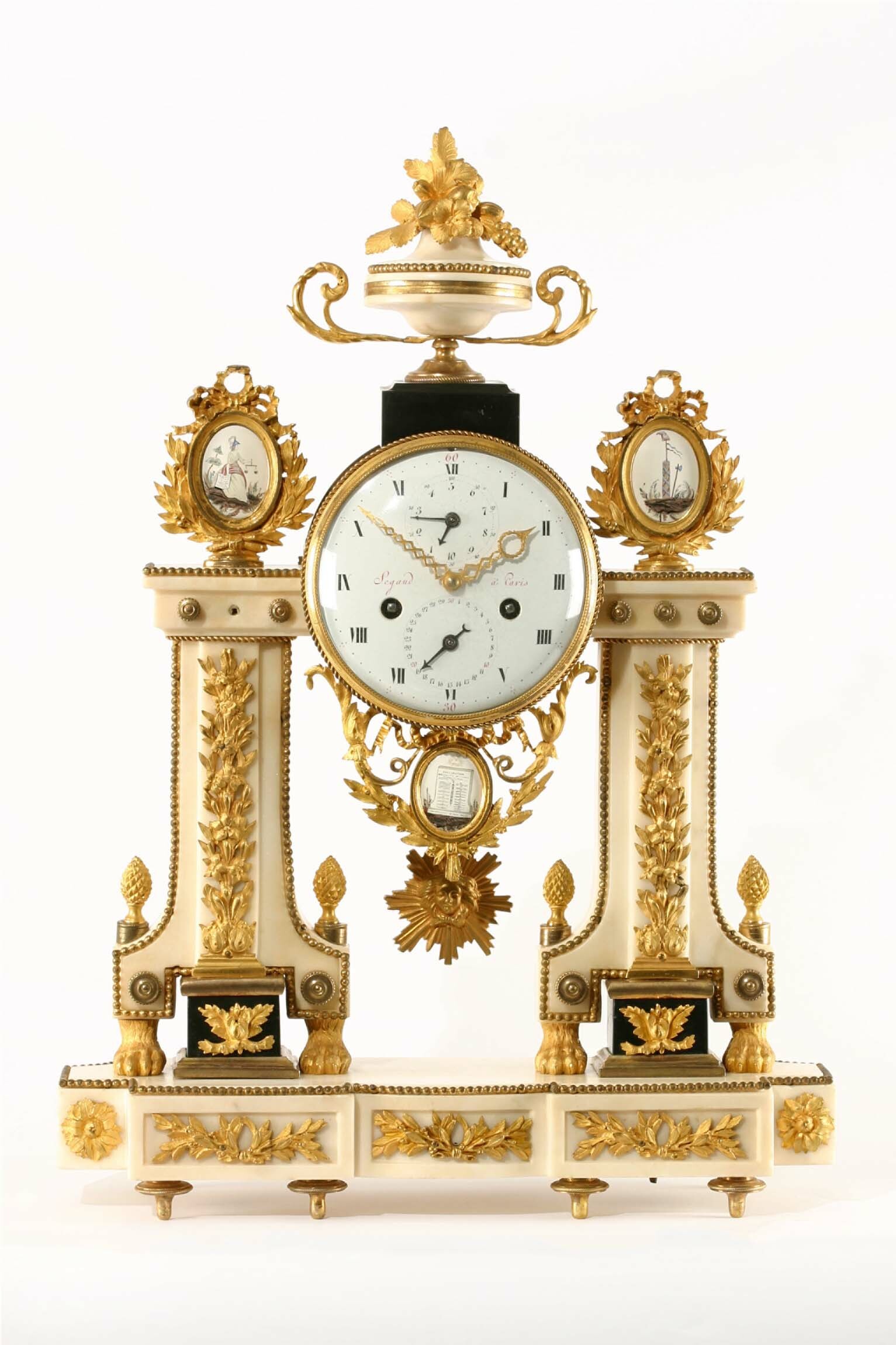 Tischuhr, Segaud, Paris, um 1795 (Deutsches Uhrenmuseum CC BY-SA)