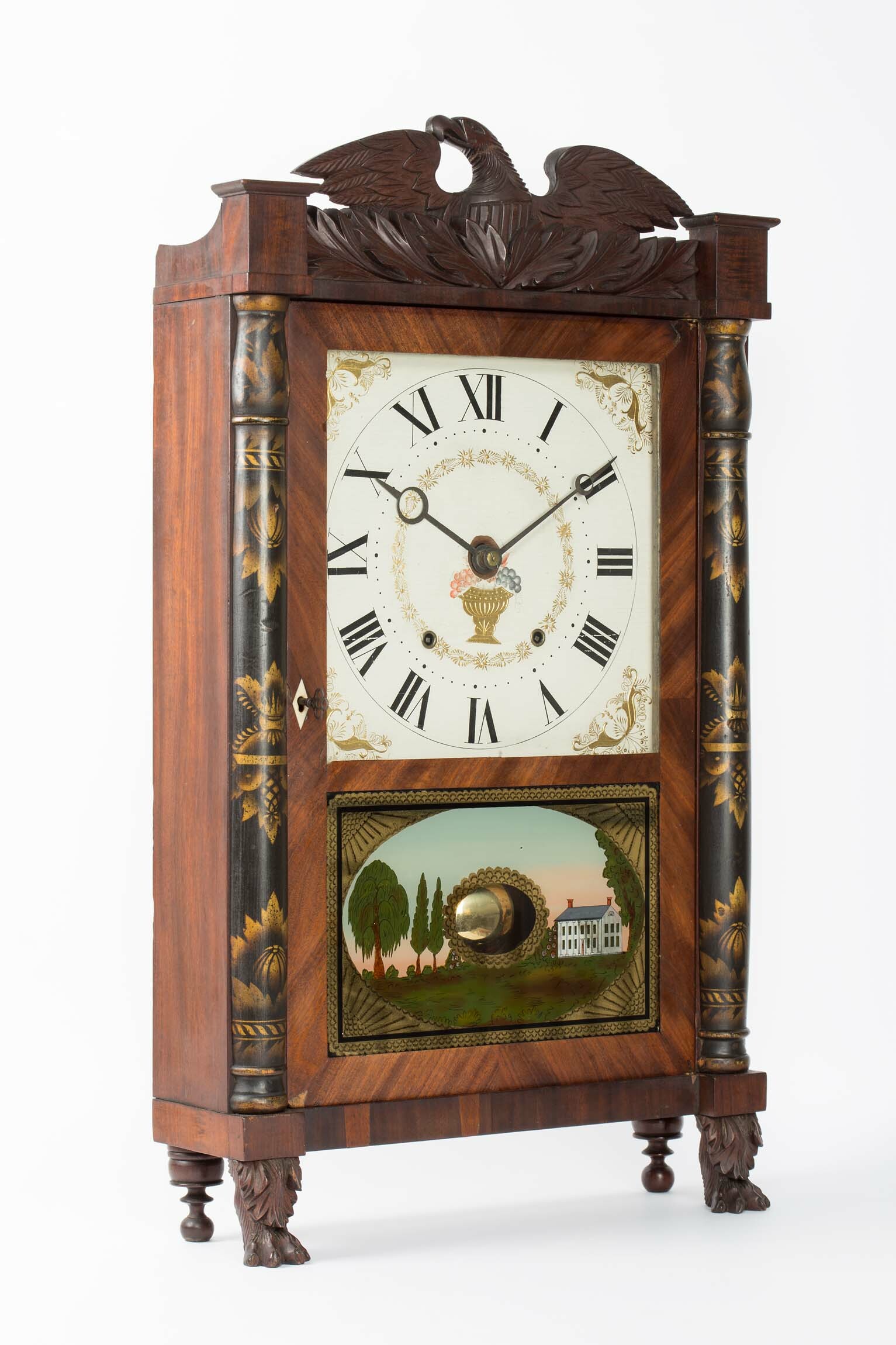 Tischuhr (Shelf Clock), Seth Thomas, Plymouth (USA), um 1830 (Deutsches Uhrenmuseum CC BY-SA)
