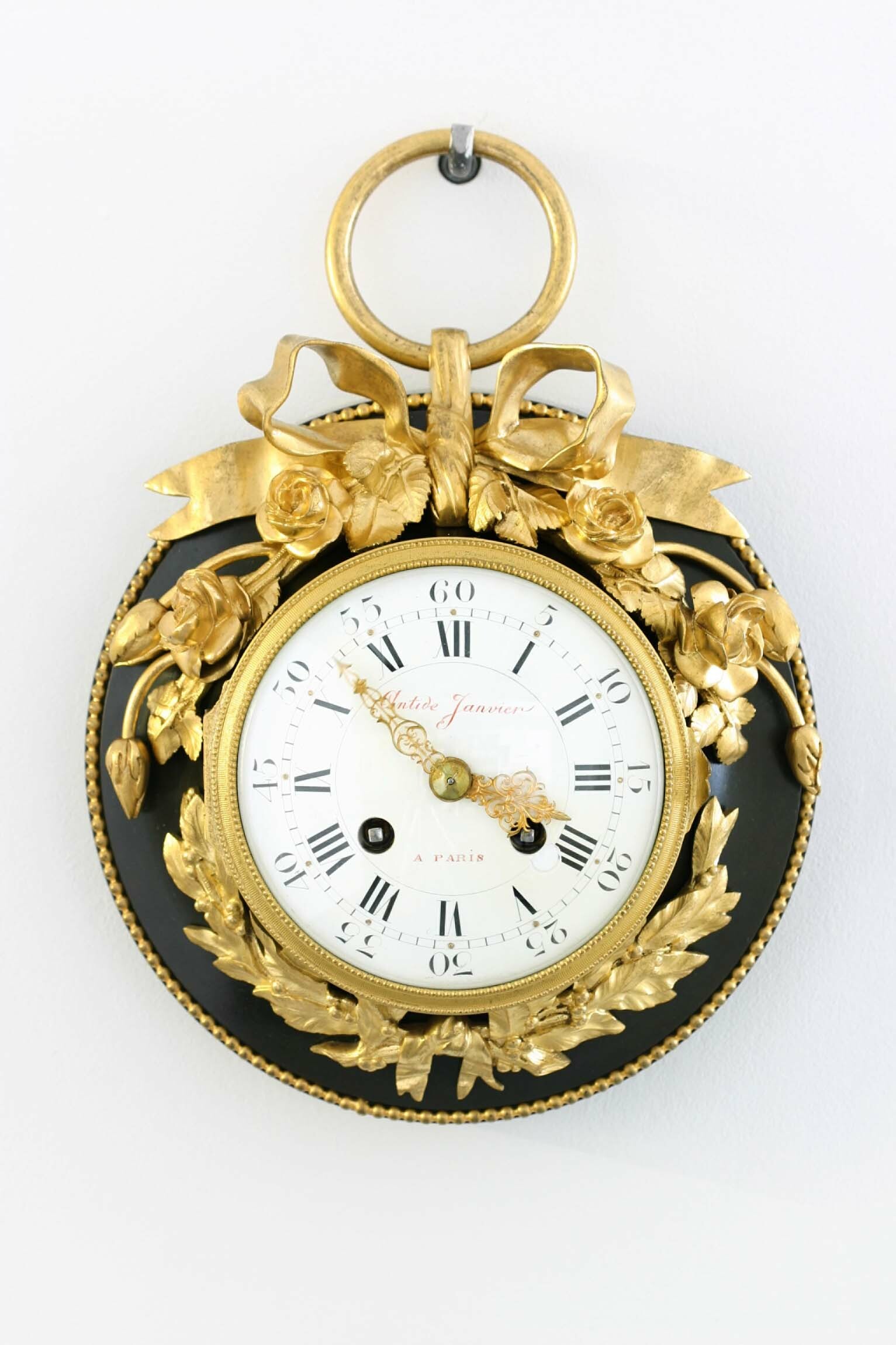 Wanduhr, Oeil de boeuf, Antide Janvier, Werk: Etienne Maxant, Paris, Ende 18. Jahrhundert (Deutsches Uhrenmuseum CC BY-SA)