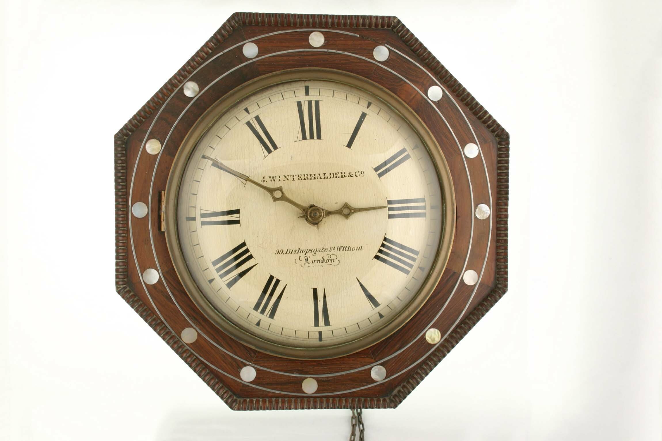 Wanduhr, J. Winterhalder und Co., London, Schwarzwald, um 1850 (Deutsches Uhrenmuseum CC BY-SA)