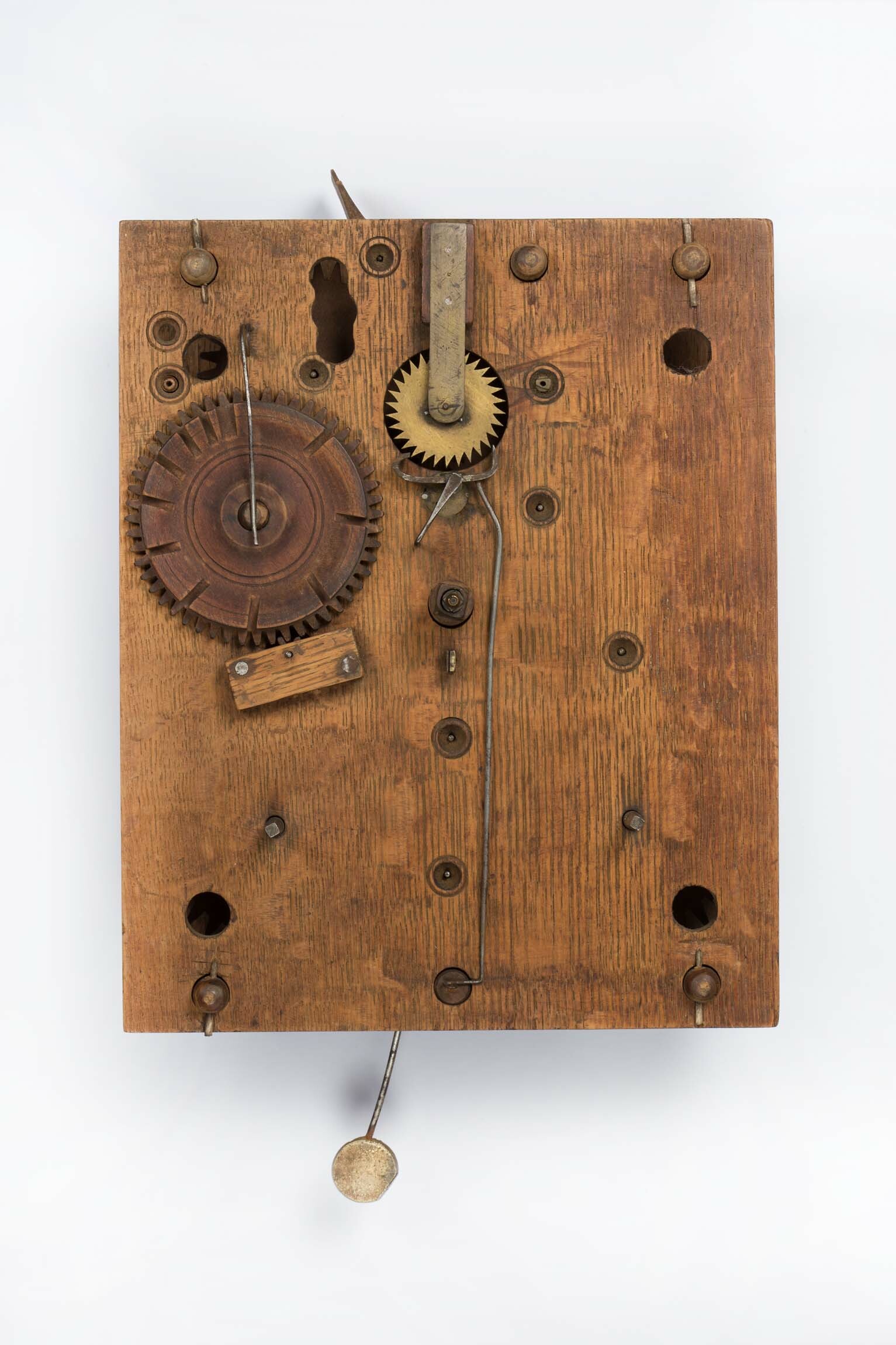 Holzuhrwerk nach Eli Terry, USA, um 1820 (Deutsches Uhrenmuseum CC BY-SA)