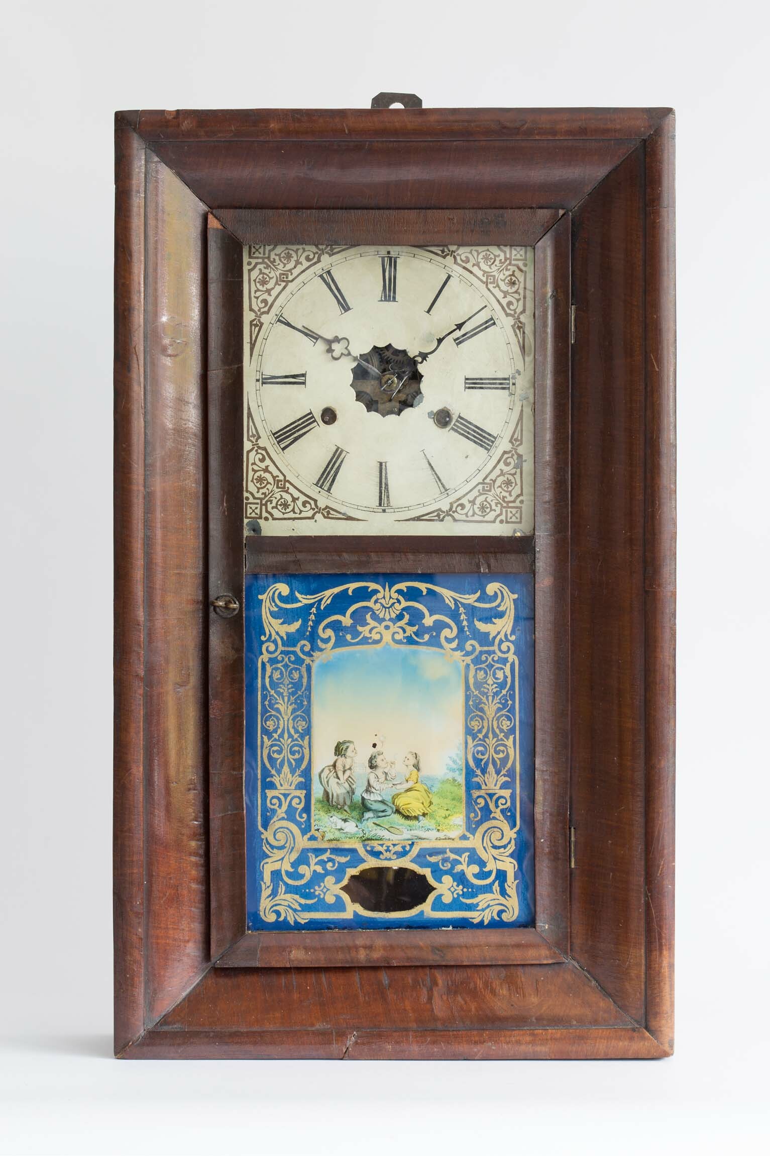 Wanduhr, Ogee-Clock, Uhrenfabrik Lenzkirch, Lenzkirch, um 1855 (Deutsches Uhrenmuseum CC BY-SA)