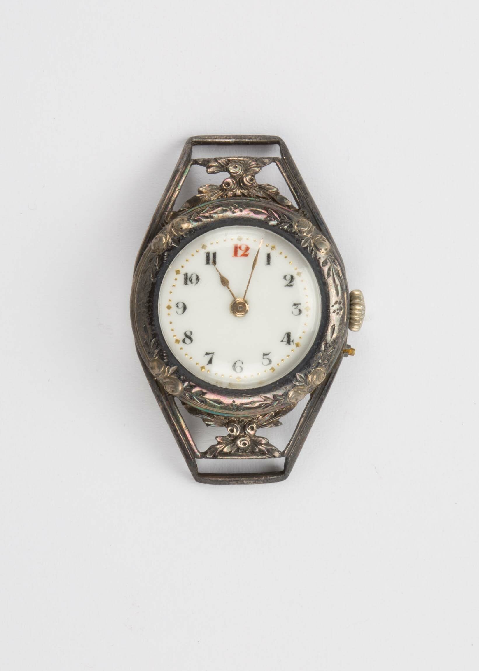 Armbanduhr, Schweiz, um 1920 (Deutsches Uhrenmuseum CC BY-SA)