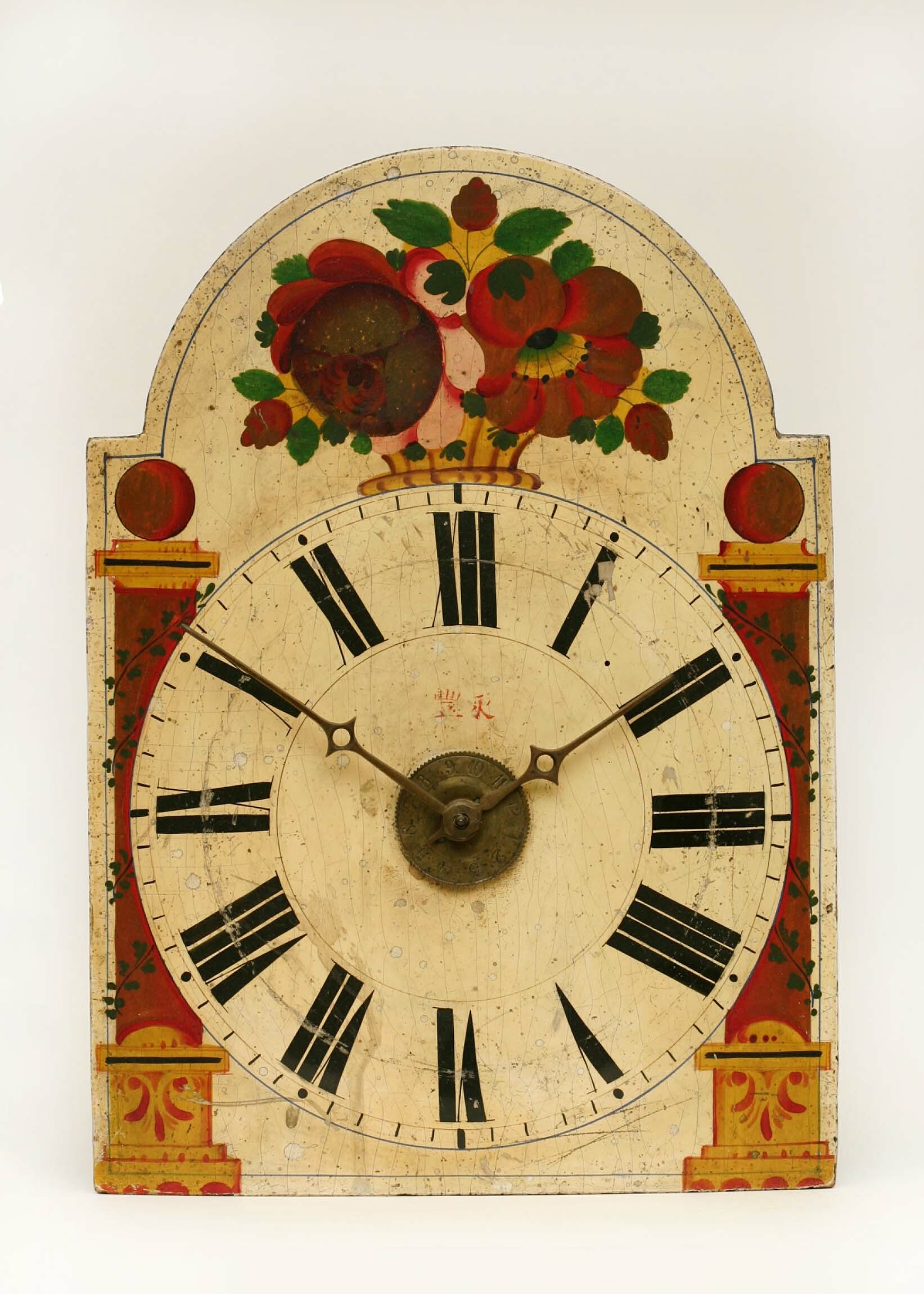 Lackschilduhr, Schwarzwald, um 1840 (Deutsches Uhrenmuseum CC BY-SA)