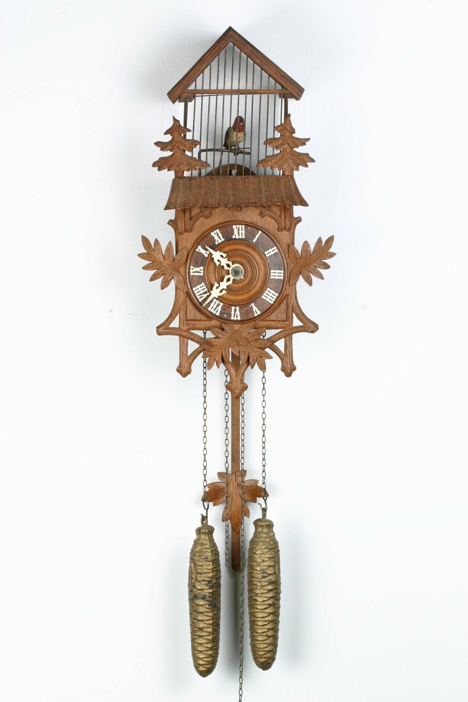 Bahnhäusleuhr mit Wachtel, J.M. Mauthe, Villingen, 1909 (Deutsches Uhrenmuseum CC BY-SA)