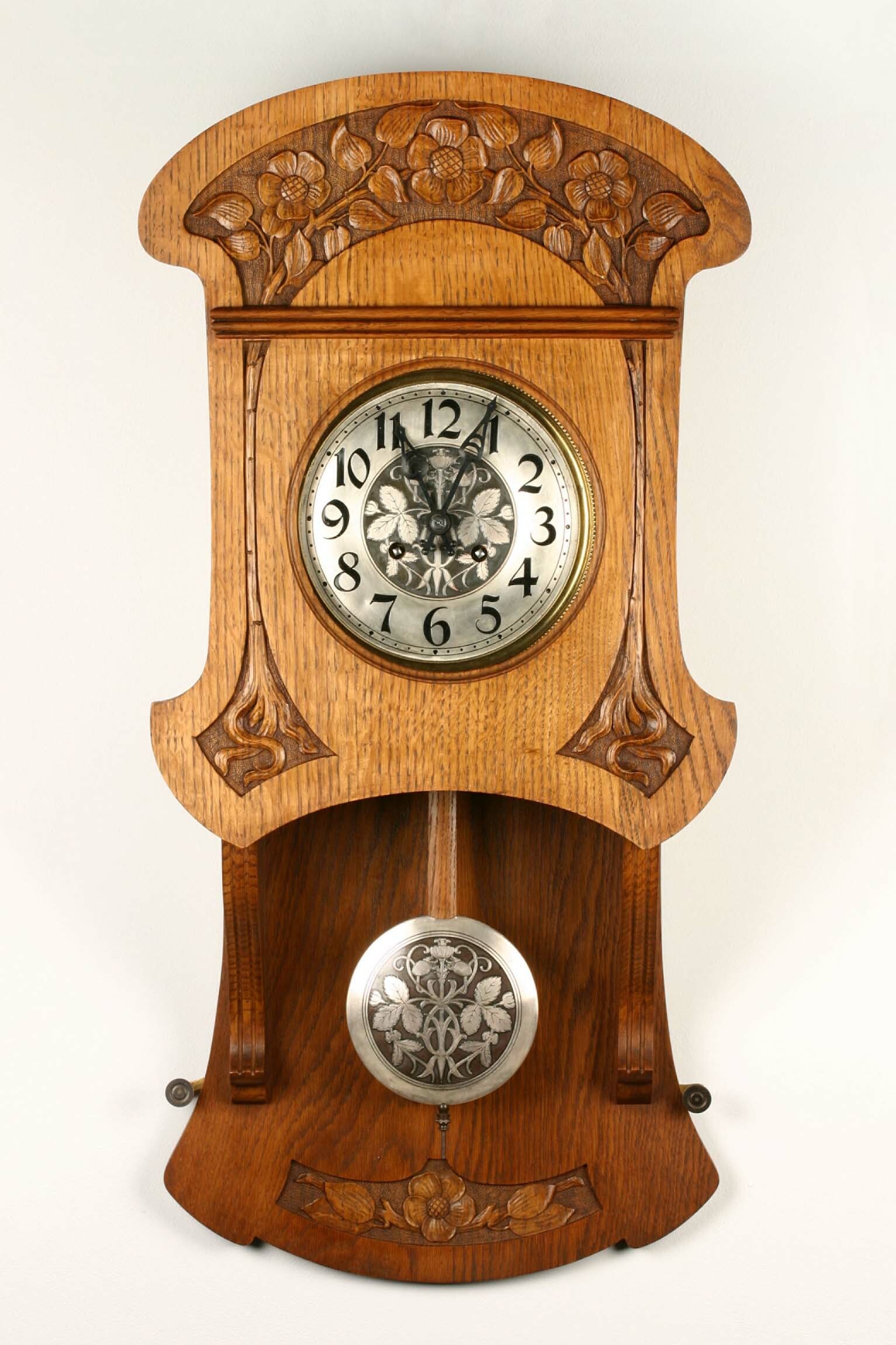 Regulator, Lauer und Kuhn, Villingen, um 1905 (Deutsches Uhrenmuseum CC BY-SA)