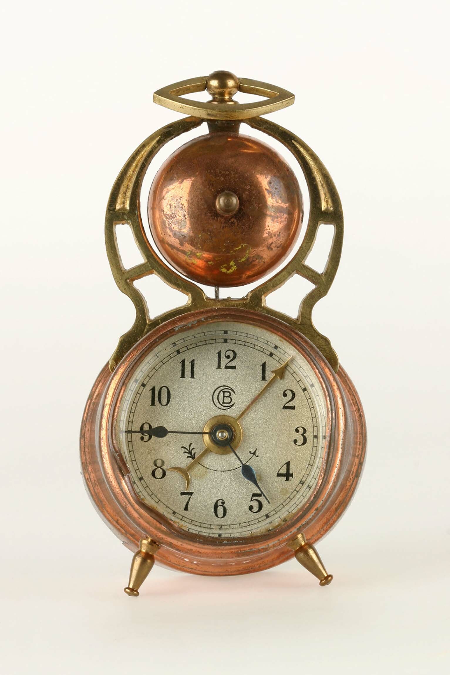 Miniaturwecker, Baduf, Furtwangen, um 1900 (Deutsches Uhrenmuseum CC BY-SA)