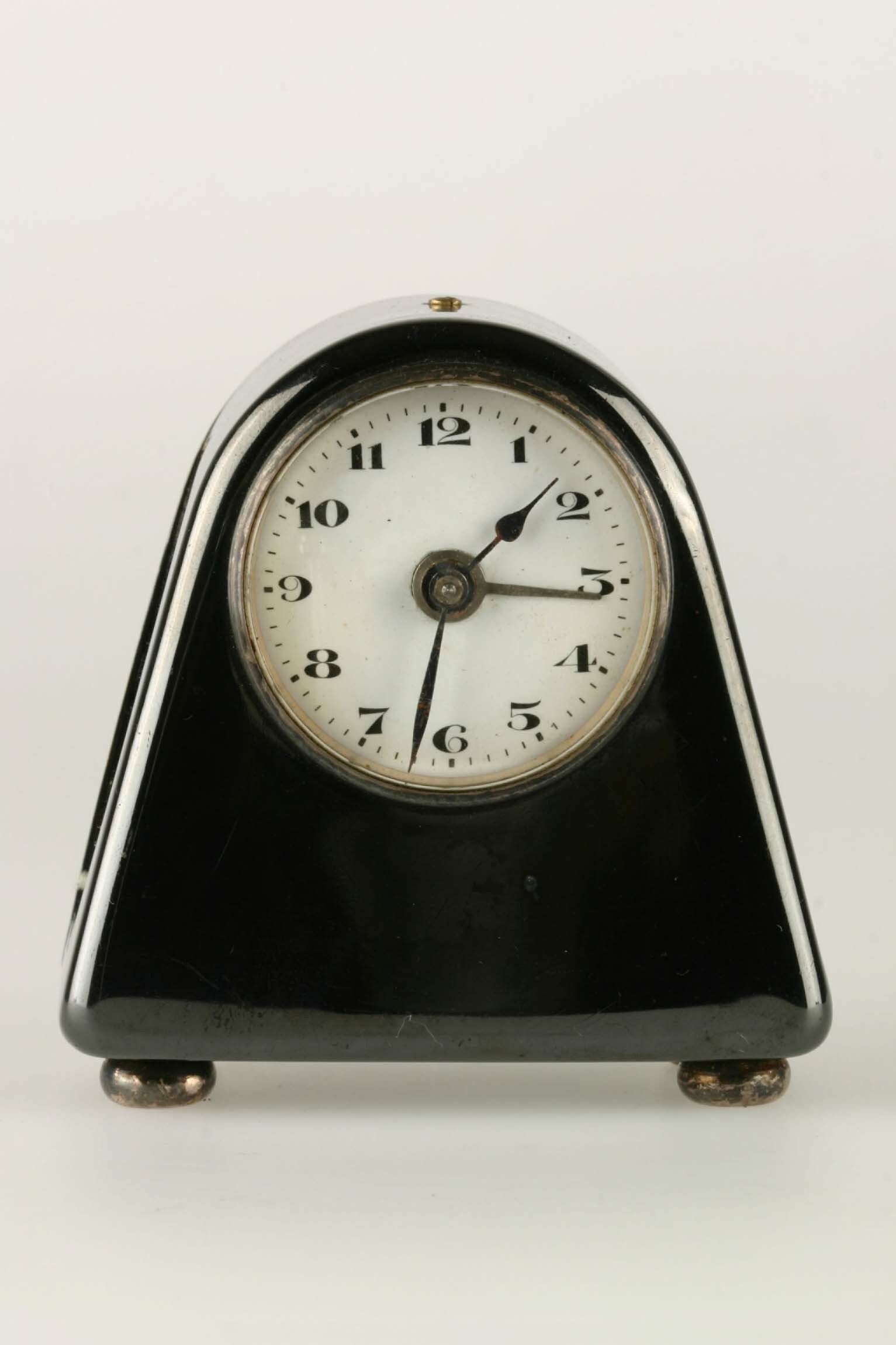 Miniaturwecker, Deutschland, um 1920 (Deutsches Uhrenmuseum CC BY-SA)