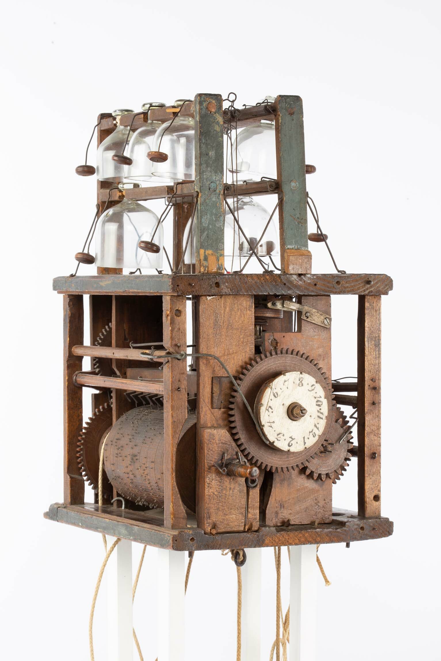 Uhr mit Glockenspiel, Schwarzwald, um 1810 (Deutsches Uhrenmuseum CC BY-SA)