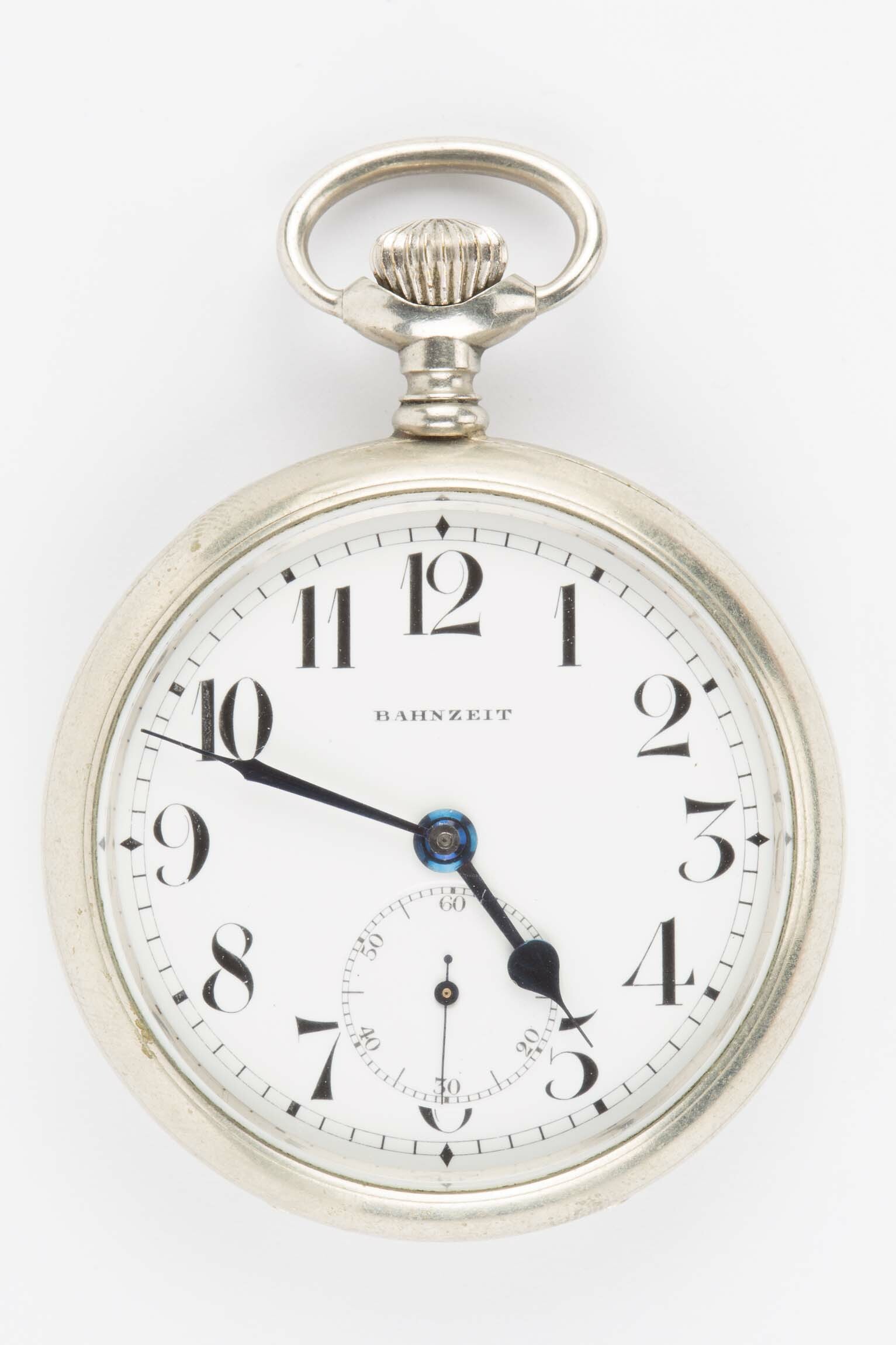 Taschenuhr, Minerva SA, Villeret (Schweiz), um 1930 (Deutsches Uhrenmuseum CC BY-SA)