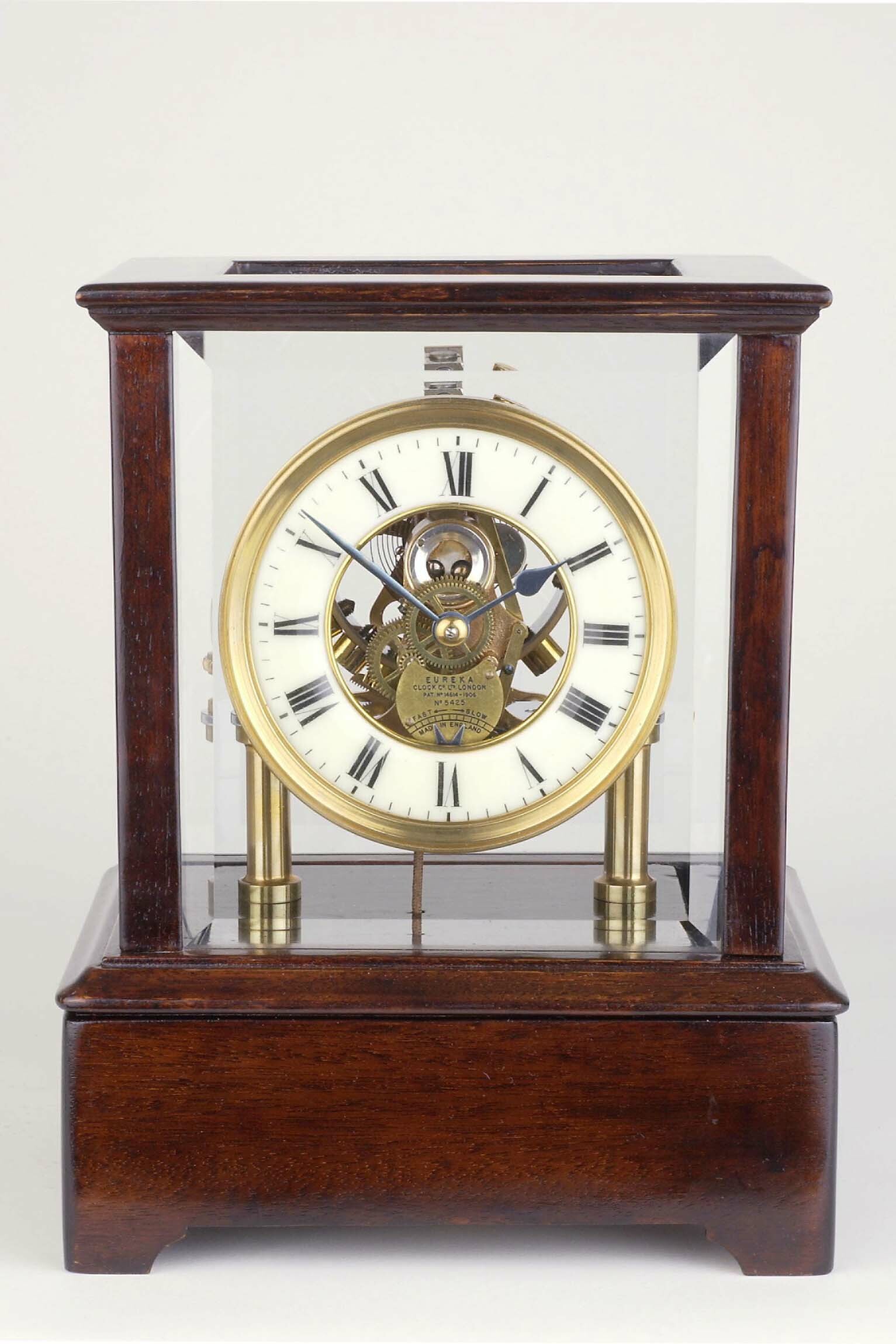 Tischuhr, Eureka, London, um 1912 (Deutsches Uhrenmuseum CC BY-SA)