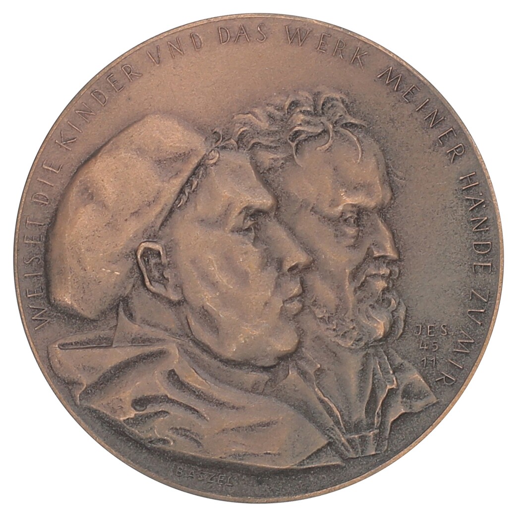 Medaille 1960 auf den Wiederaufbau der evangelischen Schule in Wien (Museum im Melanchthonhaus Bretten CC BY-NC-SA)