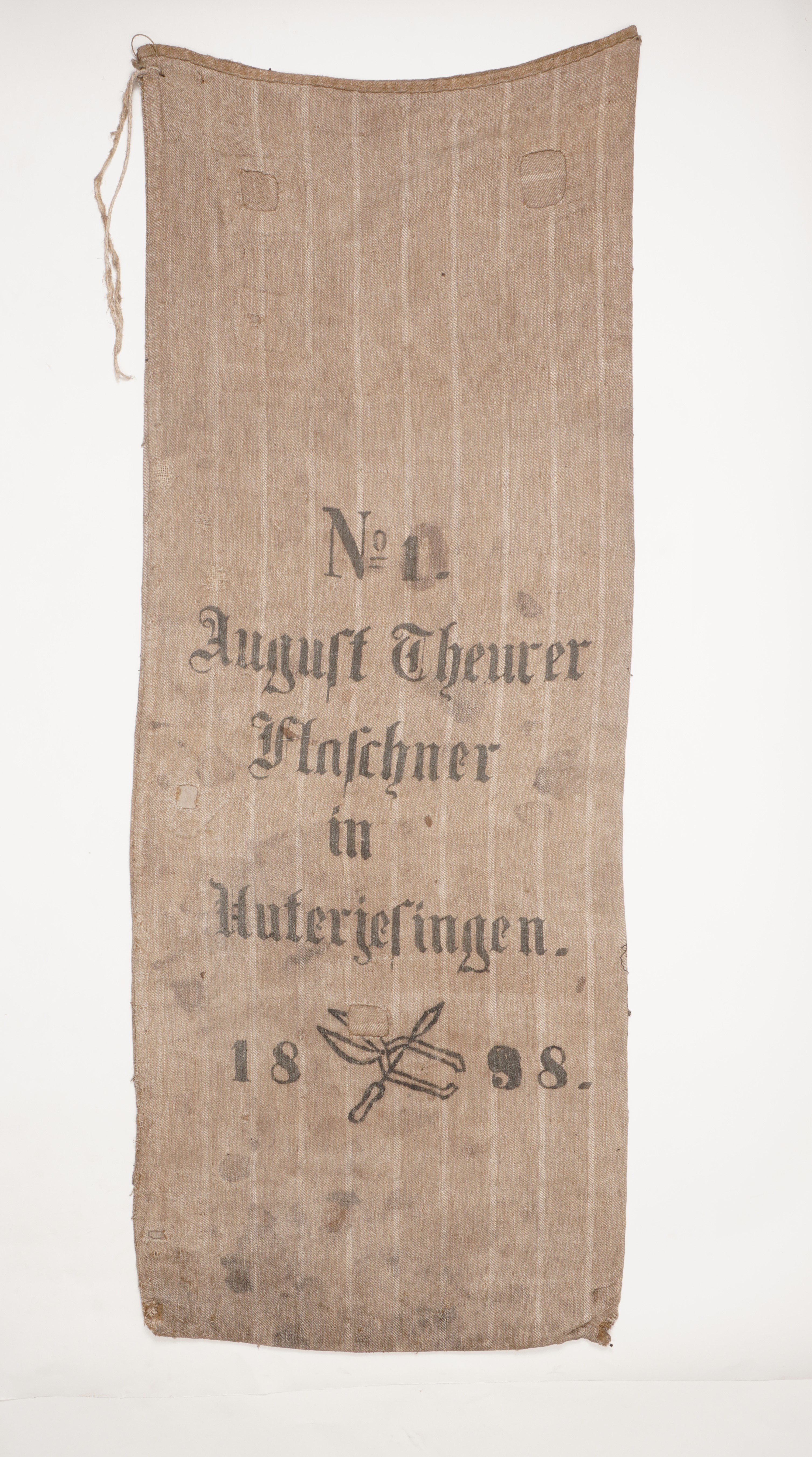 Getreidesack "No 1 August Theurer" (Förderkreis Unterjesinger Kelter e.V. CC BY-NC-SA)