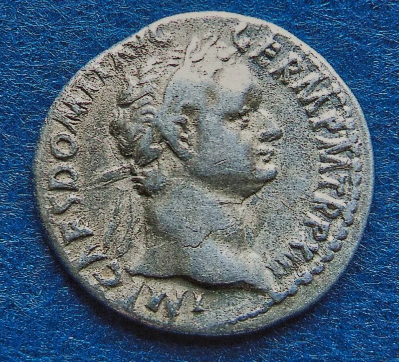 Silberdenar Kaiser Domitian (Heimatverein Schnaitsee CC BY-NC-SA)