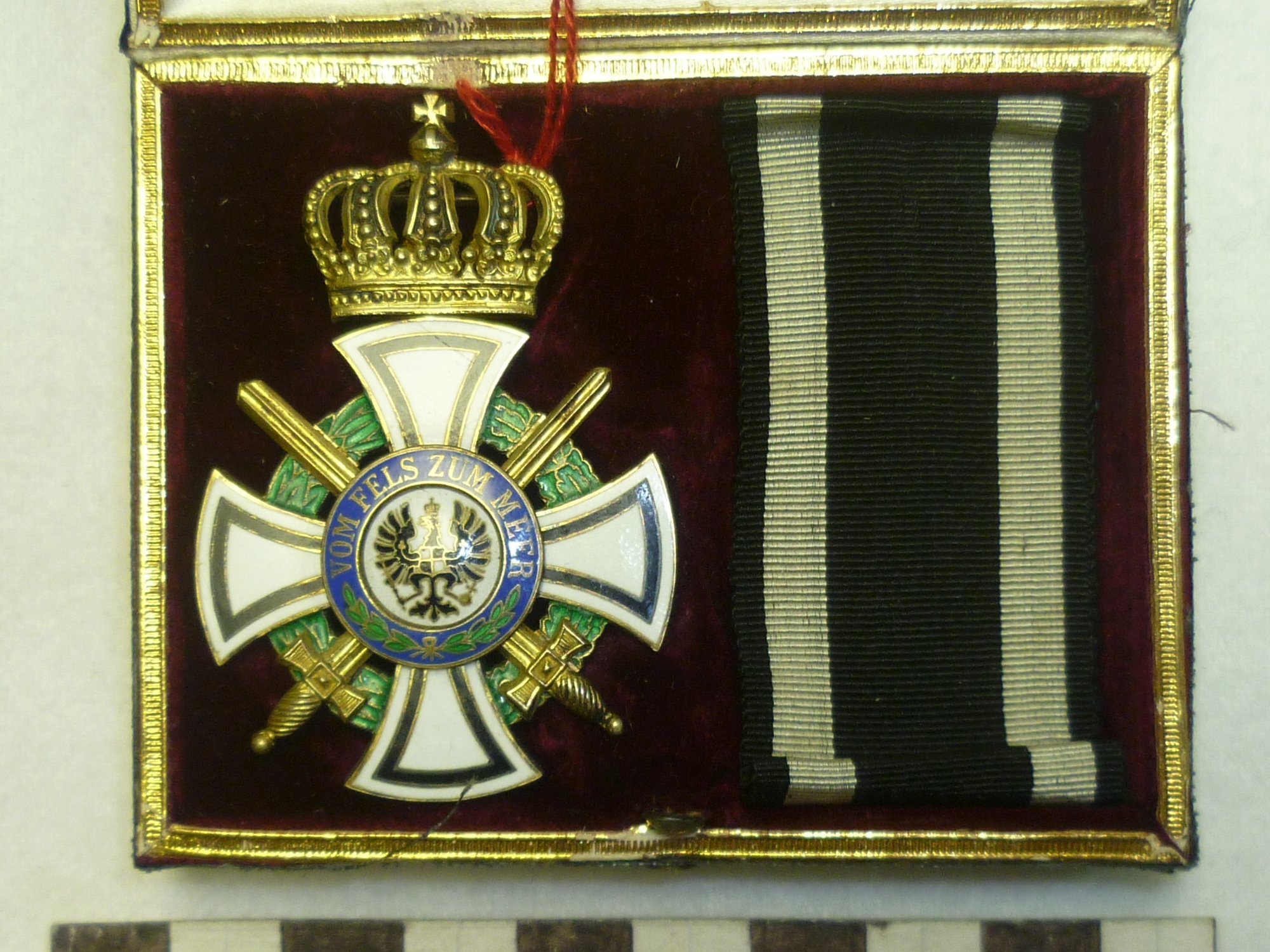 Ritterkreuz des Königlichen Hausordens von Hohenzollern (Bayerisches Armeemuseum CC BY-NC-ND)