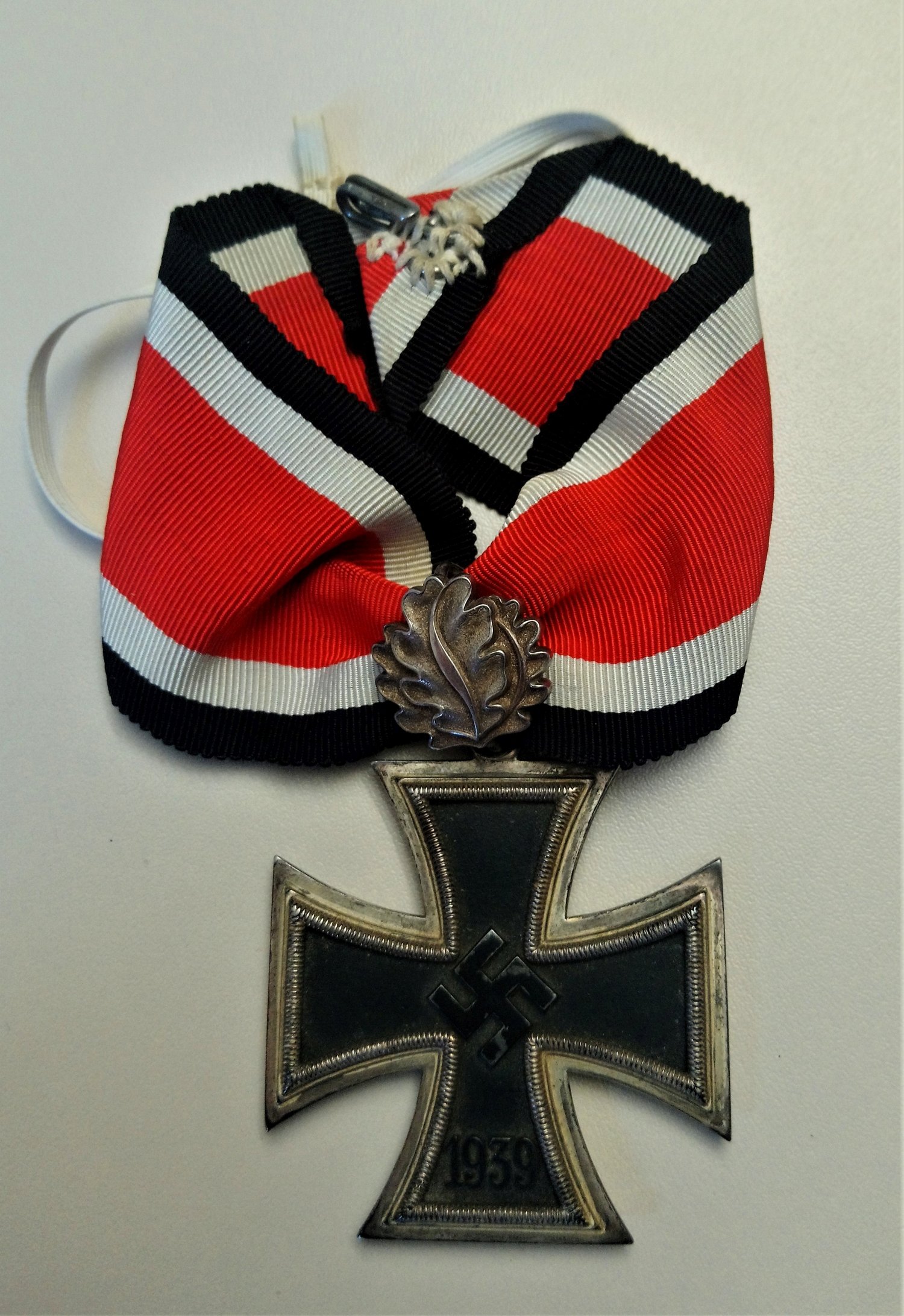 Ritterkreuz des Eisernen Kreuzes mit Eichenlaub des Generalleutnants Friedrich Sixt (1895-1976). (Bayerisches Armeemuseum CC BY-NC-ND)