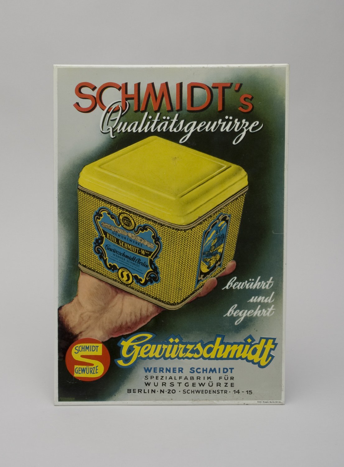 Werbeaufsteller "Schmidt's Qualitätsgewürze" (Stiftung Domäne Dahlem - Landgut und Museum, Weiternutzung nur mit Genehmigung des Museums CC BY-NC-SA)