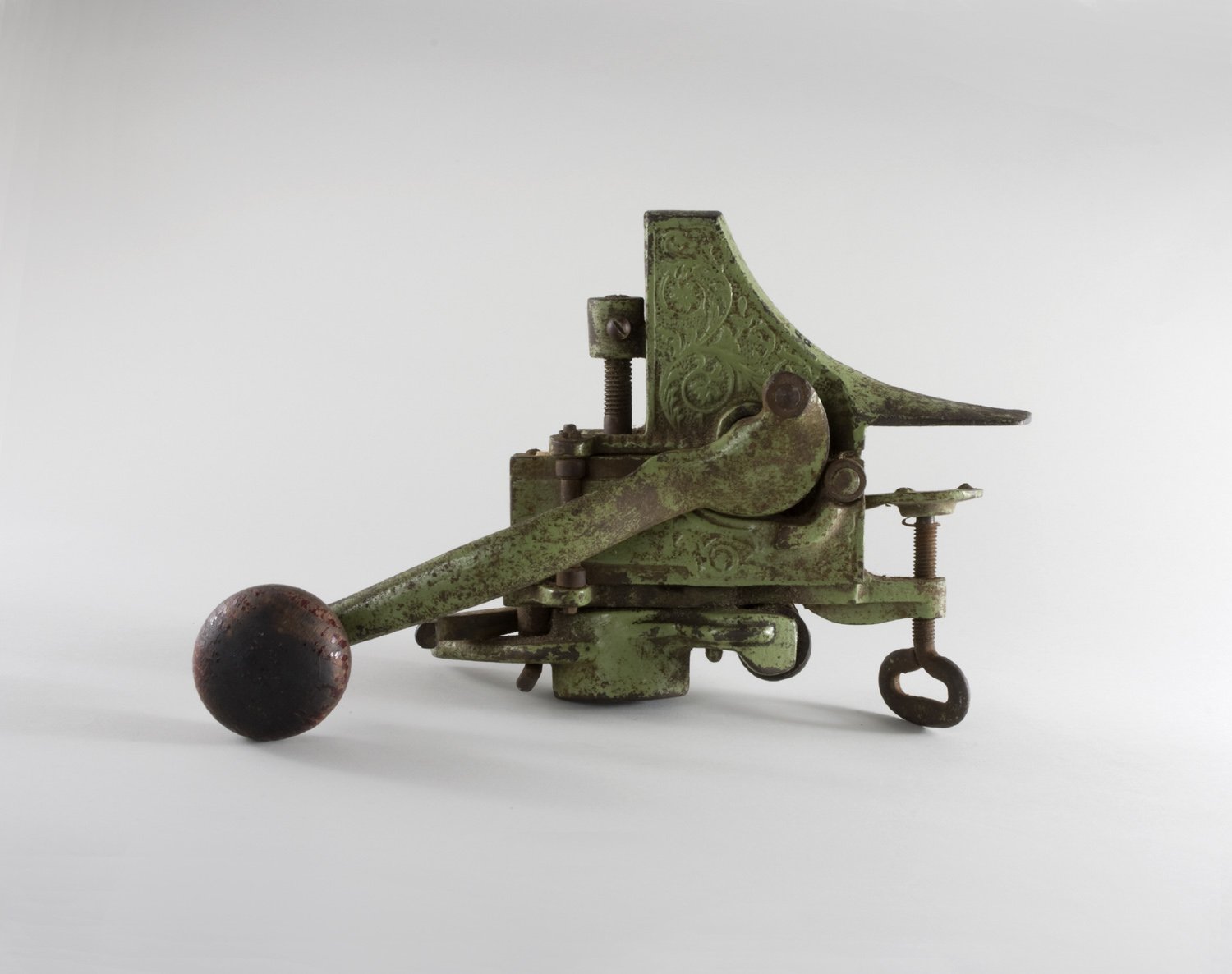 Korkenverschlußmaschine (Stiftung Domäne Dahlem - Landgut und Museum, Weiternutzung nur mit Genehmigung des Museums CC BY-NC-SA)