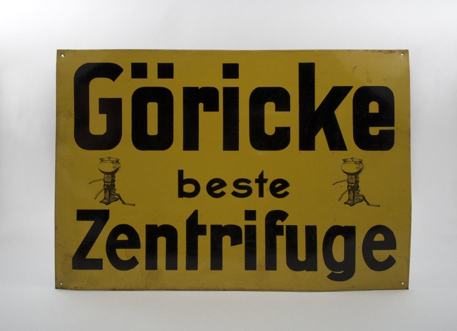 Reklameschild "Göricke beste Zentrifuge" (Stiftung Domäne Dahlem - Landgut und Museum, Weiternutzung nur mit Genehmigung des Museums CC BY-NC-SA)