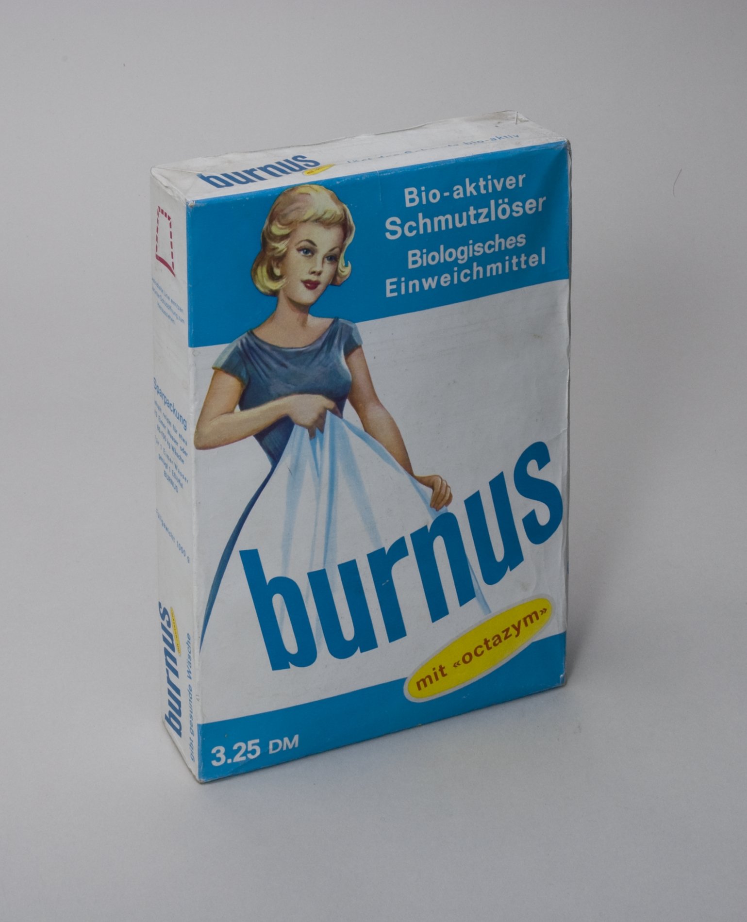 Waschpulverpackung "burnus" (Stiftung Domäne Dahlem - Landgut und Museum, Weiternutzung nur mit Genehmigung des Museums CC BY-NC-SA)
