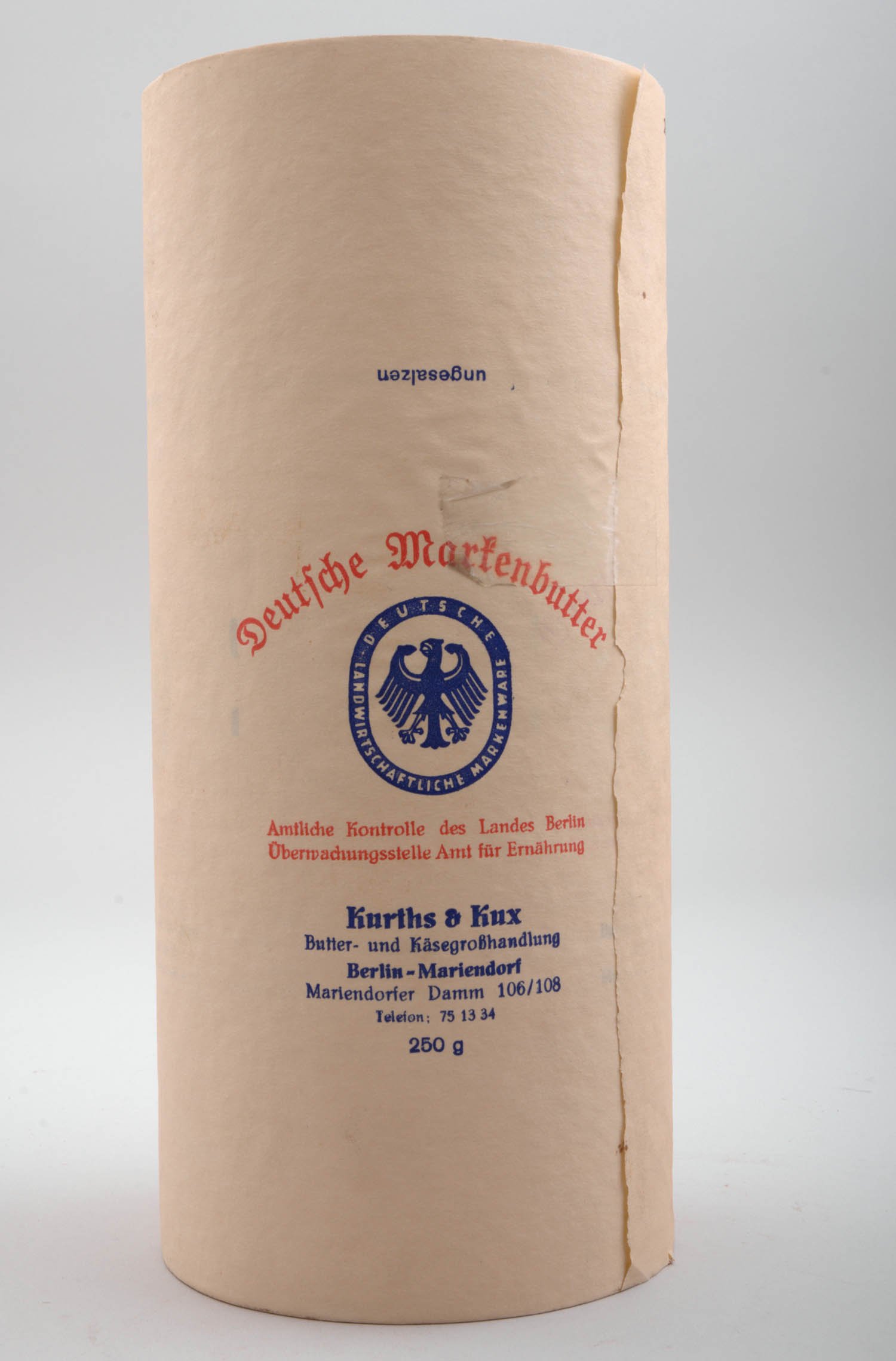 Butterpapier "Deutsche Markenbutter" (Stiftung Domäne Dahlem - Landgut und Museum, Weiternutzung nur mit Genehmigung des Museums CC BY-NC-SA)
