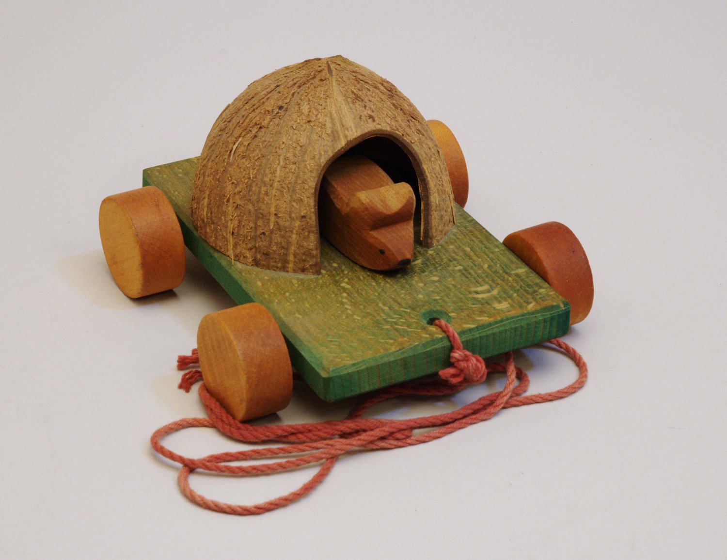 Holzspielzeug "Mäusewagen" (Stiftung Domäne Dahlem - Landgut und Museum, Weiternutzung nur mit Genehmigung des Museums CC BY-NC-SA)