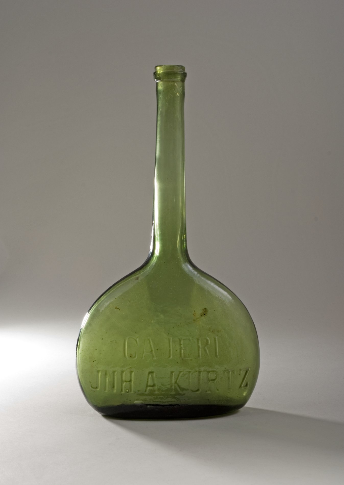 Bierflasche "Gose" - "CAJERI JNH A KURTZ" (Stiftung Domäne Dahlem - Landgut und Museum, Weiternutzung nur mit Genehmigung des Museums CC BY-NC-SA)