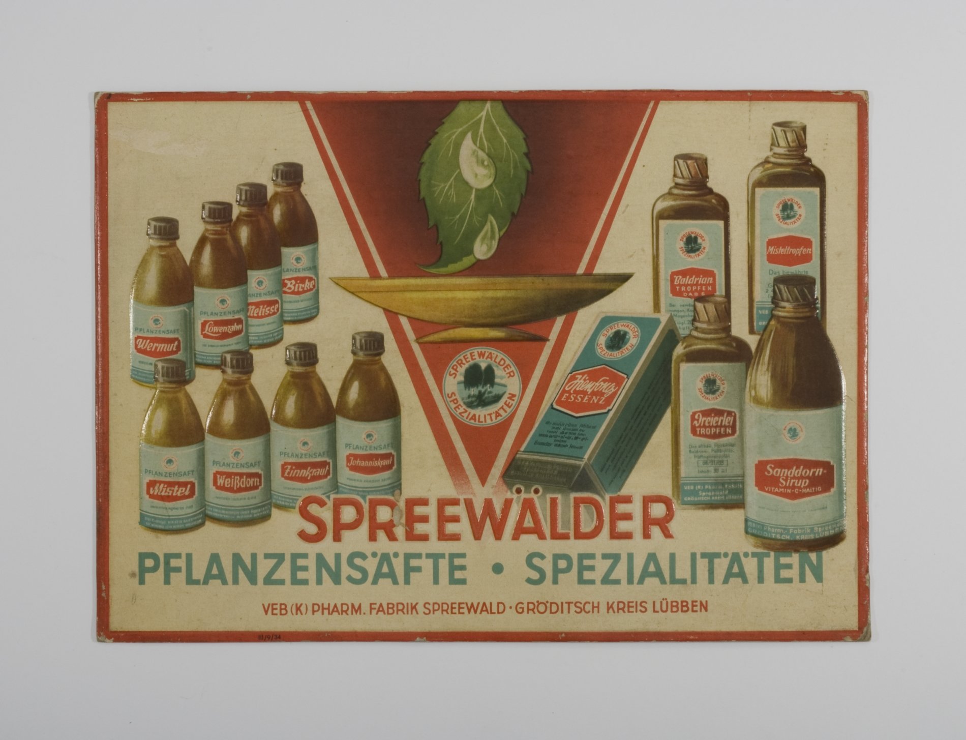 Werbeschild "Spreewälder Pflanzensäfte -Spezialitäten" (Stiftung Domäne Dahlem - Landgut und Museum, Weiternutzung nur mit Genehmigung des Museums CC BY-NC-SA)