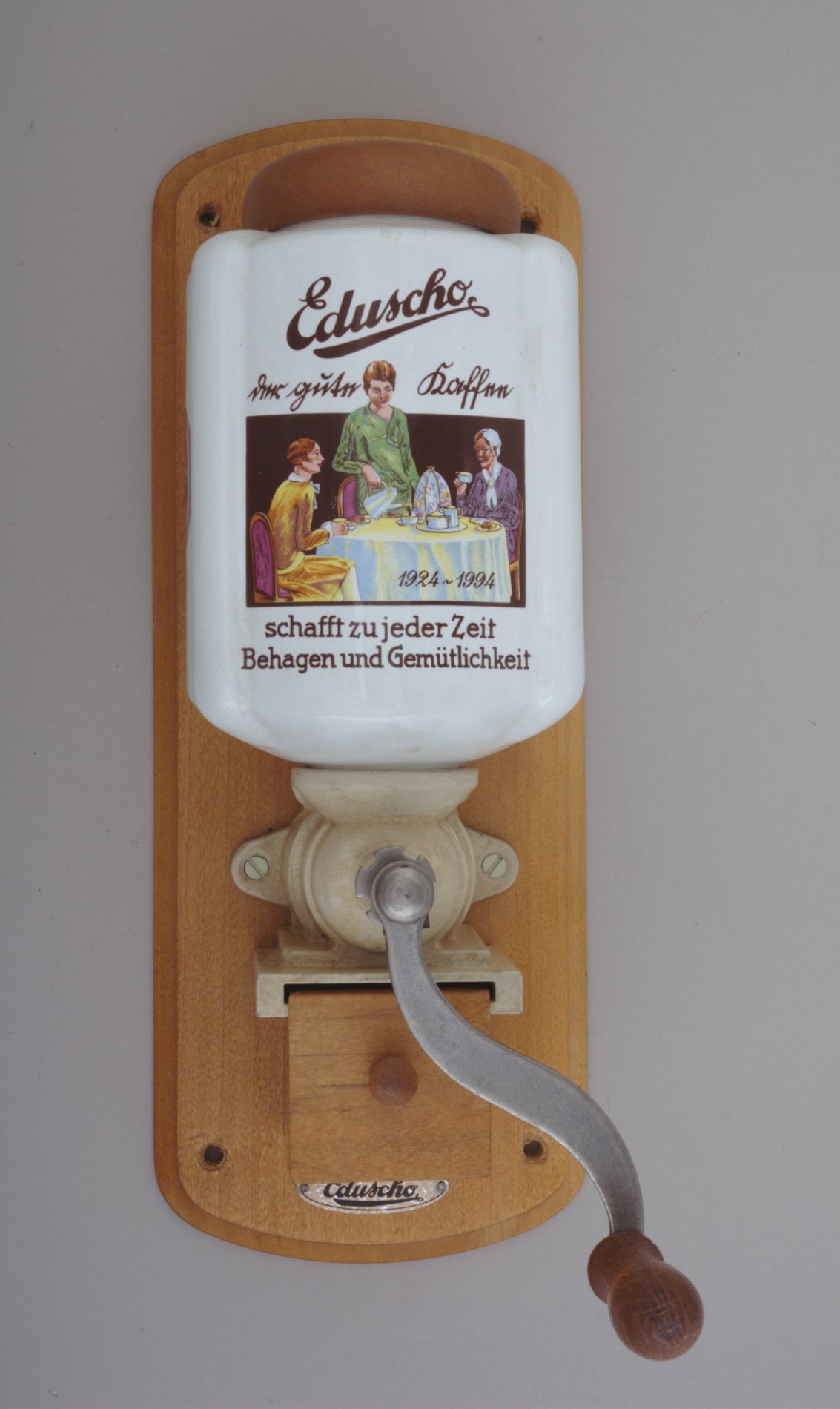 Hand-Kaffee-Mühlevon "Eduscho" (Stiftung Domäne Dahlem - Landgut und Museum, Weiternutzung nur mit Genehmigung des Museums CC BY-NC-SA)