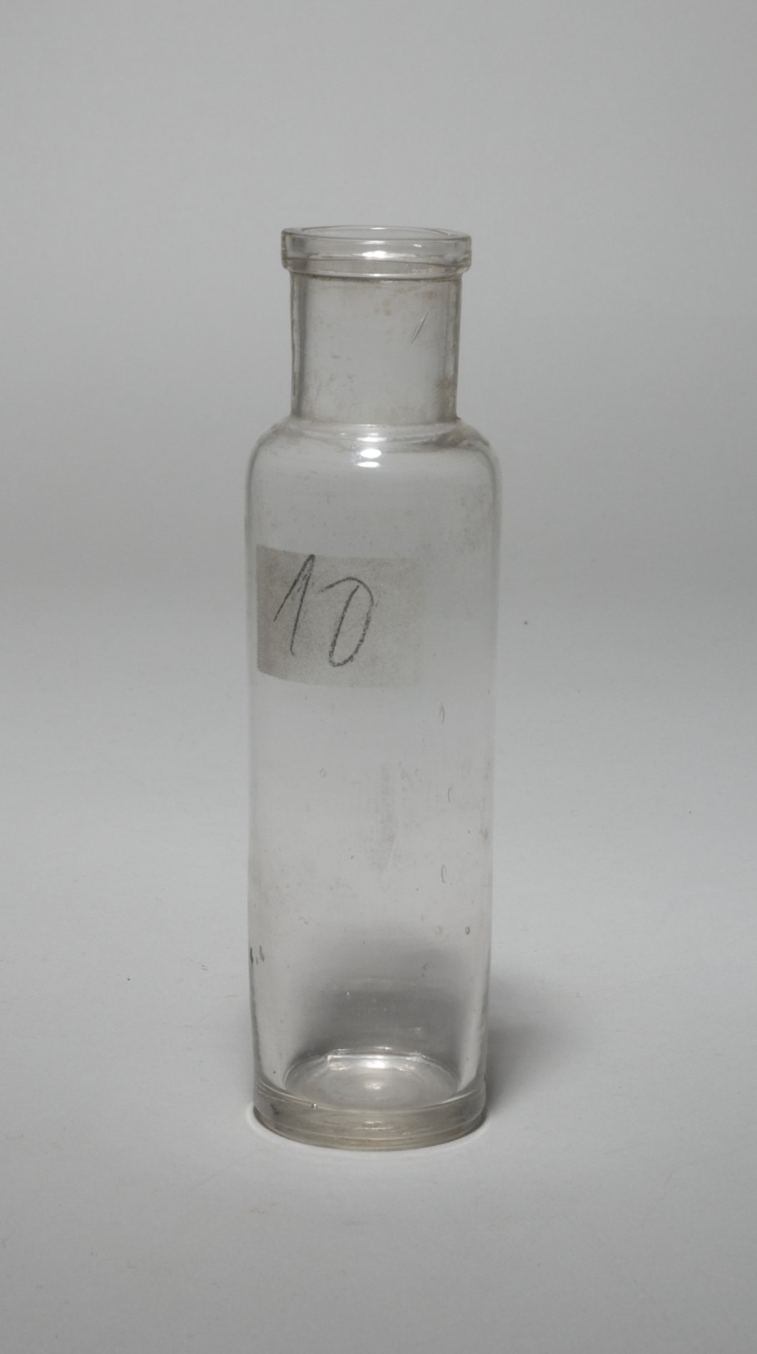 Kleine Laborflasche (Stiftung Domäne Dahlem - Landgut und Museum, Weiternutzung nur mit Genehmigung des Museums CC BY-NC-SA)