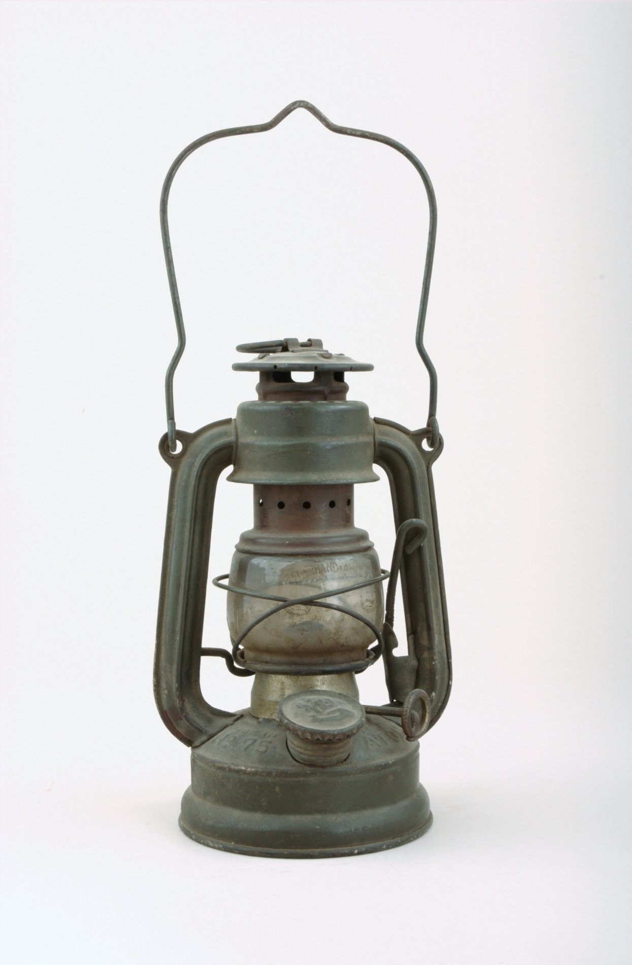Petroleumlampe "Feuerhand No. 75" (Stiftung Domäne Dahlem - Landgut und Museum, Weiternutzung nur mit Genehmigung des Museums CC BY-NC-SA)