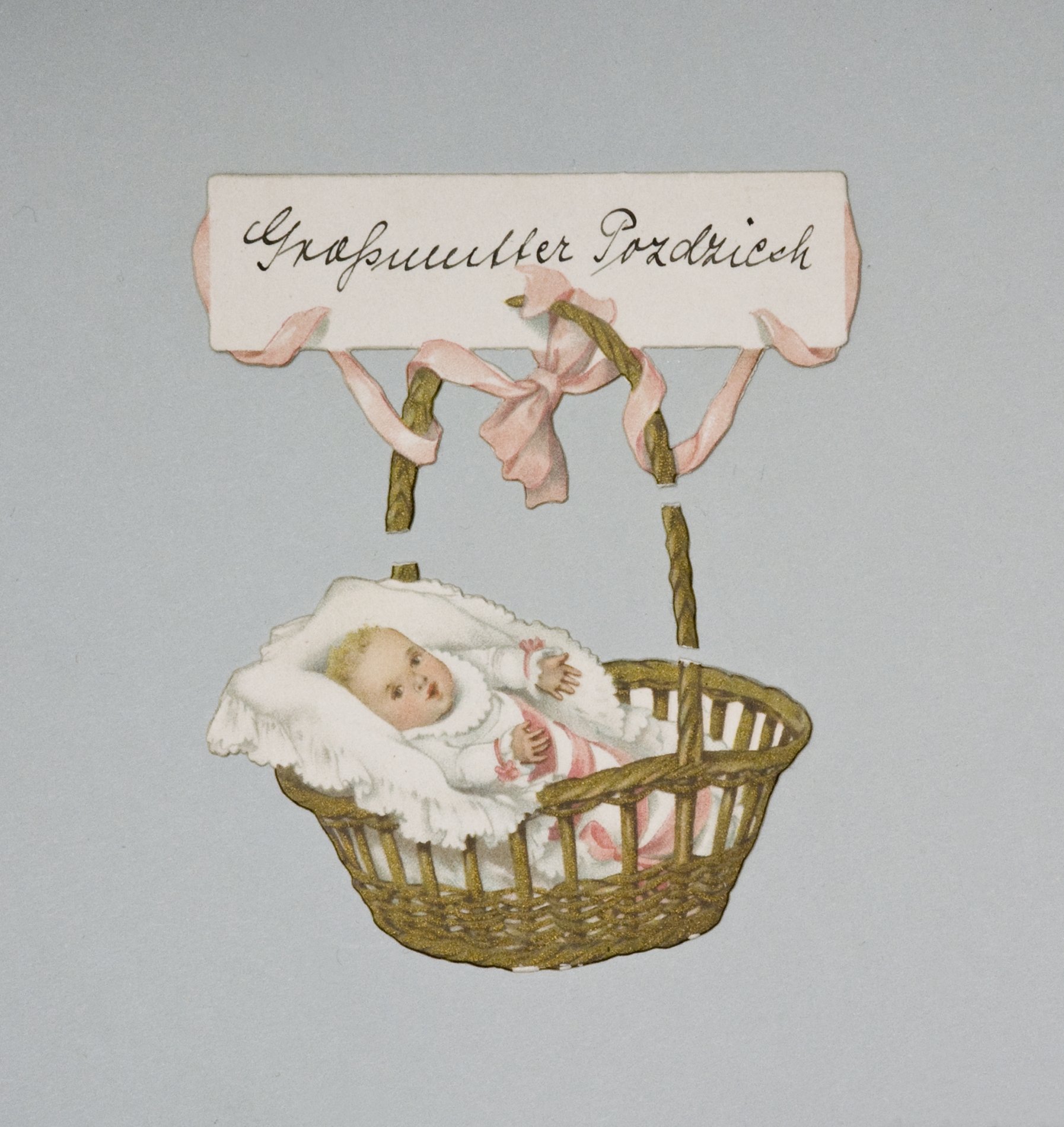 Glückwunschkärtchen in Form eines Babykorbes (Stiftung Domäne Dahlem - Landgut und Museum, Weiternutzung nur mit Genehmigung des Museums CC BY-NC-SA)