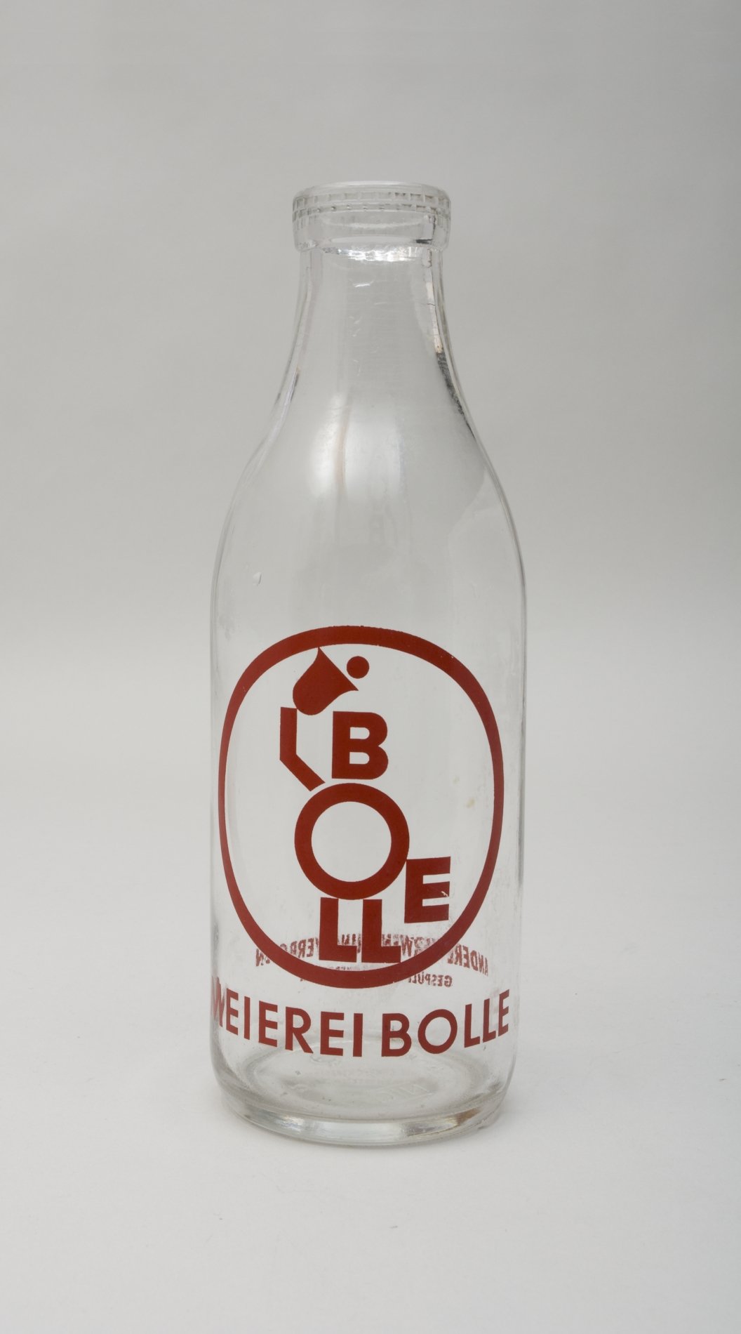 Milchflasche "MEIEREI BOLLE" (Stiftung Domäne Dahlem - Landgut und Museum, Weiternutzung nur mit Genehmigung des Museums CC BY-NC-SA)