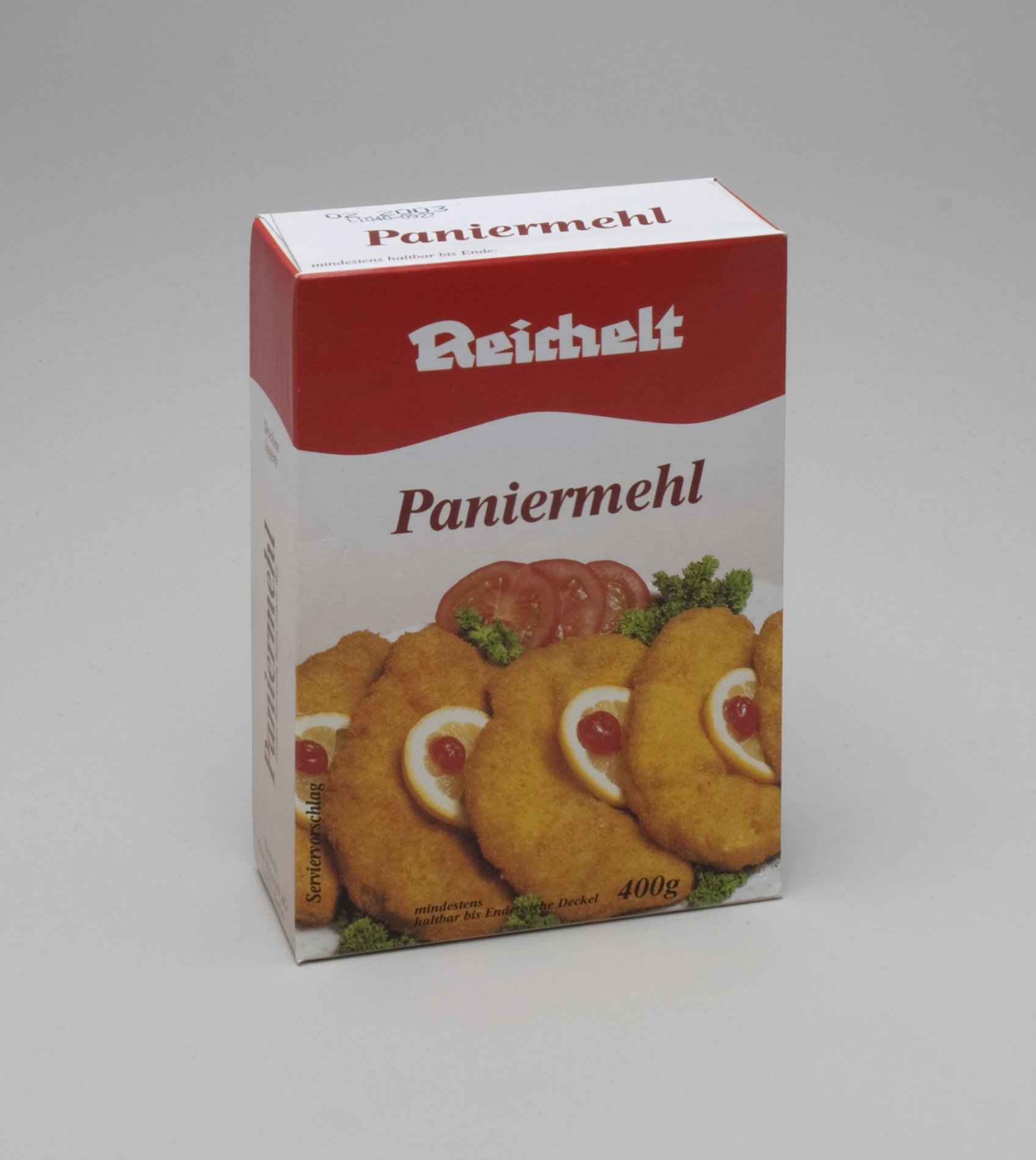 Verpackung der "Reichelt" Eigenmarke - "Paniermehl" (Stiftung Domäne Dahlem - Landgut und Museum, Weiternutzung nur mit Genehmigung des Museums CC BY-NC-SA)