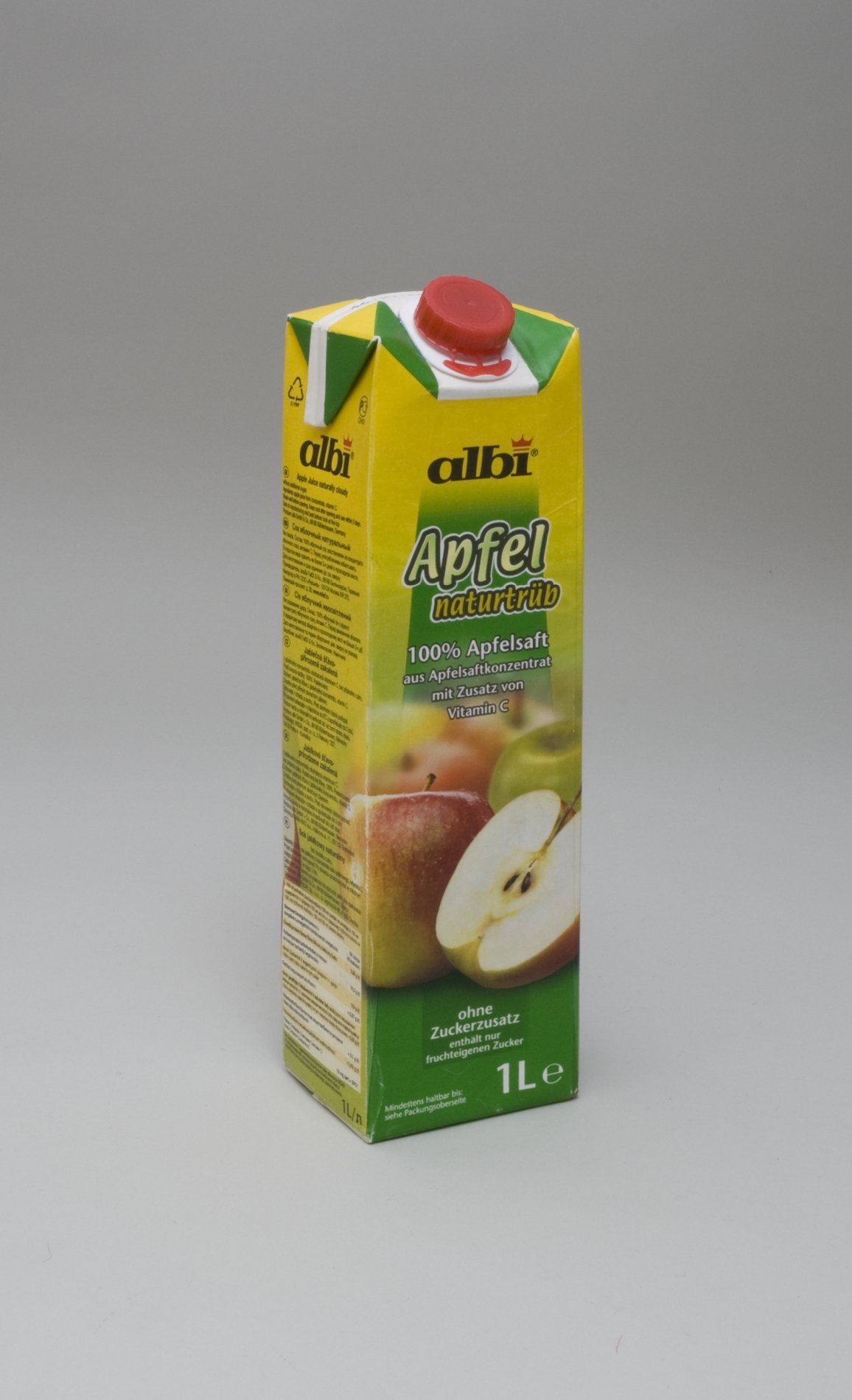 Einkauf Biolek: Apfelsaft "albi" (Stiftung Domäne Dahlem - Landgut und Museum, Weiternutzung nur mit Genehmigung des Museums CC BY-NC-SA)