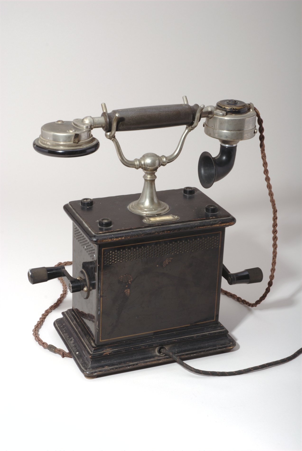 Telefon (Stiftung Domäne Dahlem - Landgut und Museum, Weiternutzung nur mit Genehmigung des Museums CC BY-NC-SA)