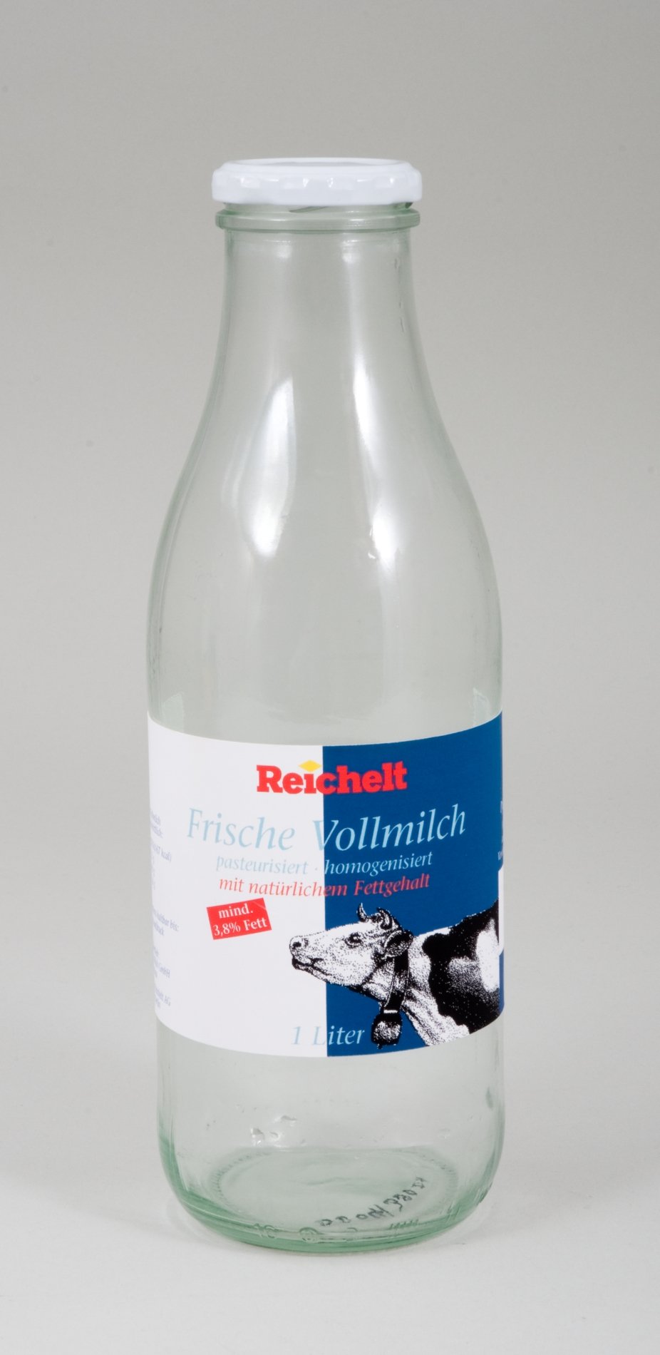 Flasche "Frische Vollmilch" der "Reichelt" - Eigenmarke (Stiftung Domäne Dahlem - Landgut und Museum, Weiternutzung nur mit Genehmigung des Museums CC BY-NC-SA)