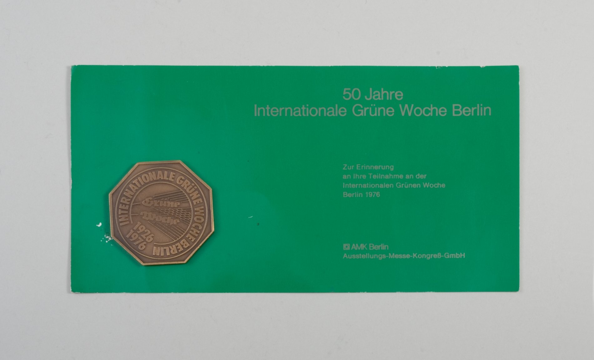 Medaille " 50 Jahre Internationale Grüne Woche" (Stiftung Domäne Dahlem - Landgut und Museum, Weiternutzung nur mit Genehmigung des Museums CC BY-NC-SA)