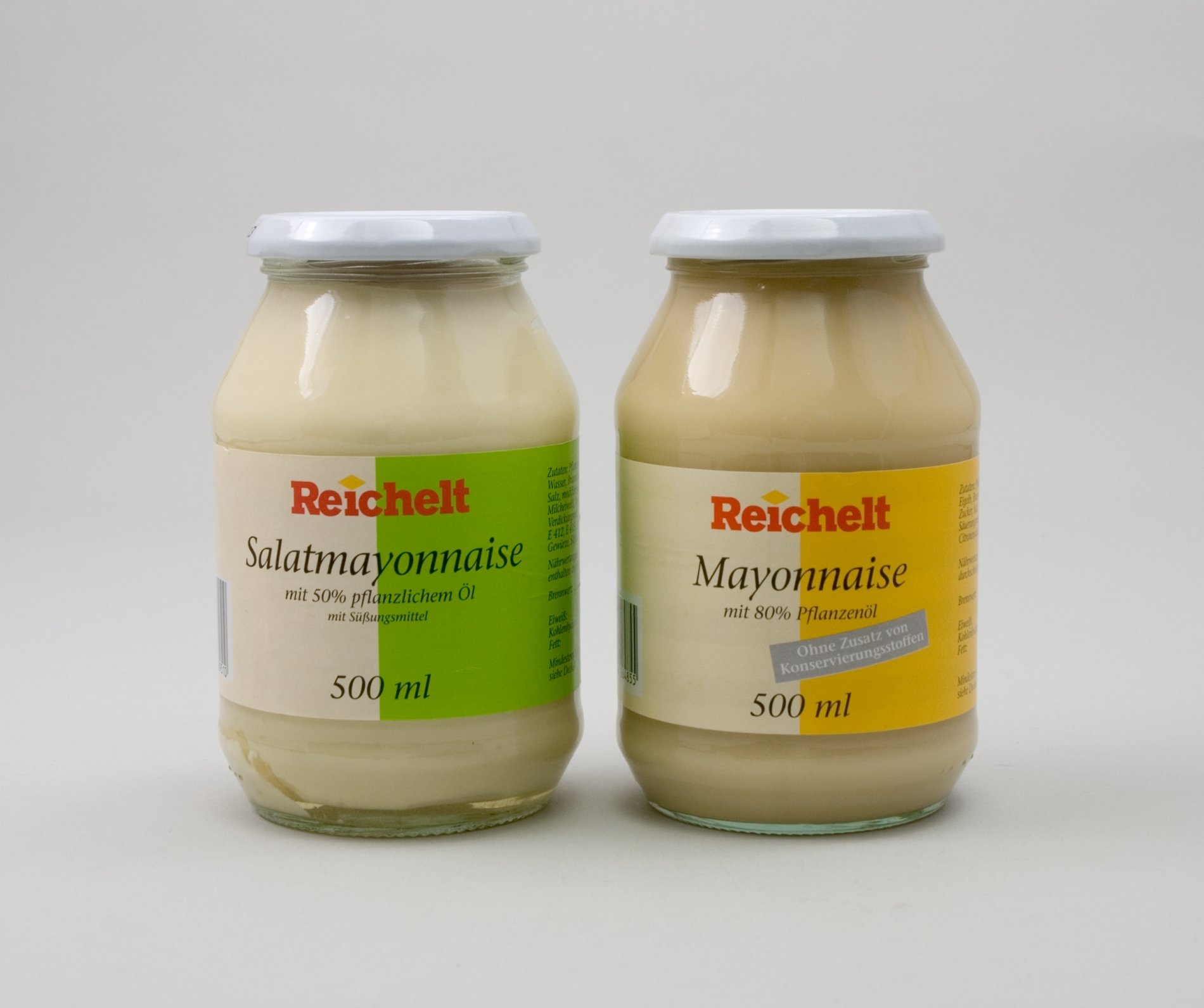 Zwei Gläser "Mayonnaise mit 80% und 50 % Pflanzenöl" der Firma "Reichelt" (Stiftung Domäne Dahlem - Landgut und Museum, Weiternutzung nur mit Genehmigung des Museums CC BY-NC-SA)